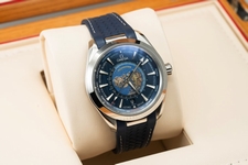 Omega Seamaster Aqua Terra Worldtimer Dial Blue Replica Watch VS Factory 43mm