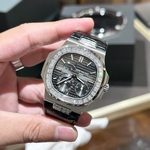 Patek Philippe Best Replica Watch Nautilus 5712 Custom Authentic Details 40mm
