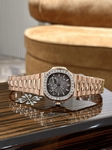 Patek Philippe Replica Watch Nautilus 5724R Gold Wrapped GR Factory 40mm