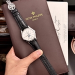 Patek Philippe Replica Watch Nautilus 5724R Gold Wrapped GR Factory 40mm