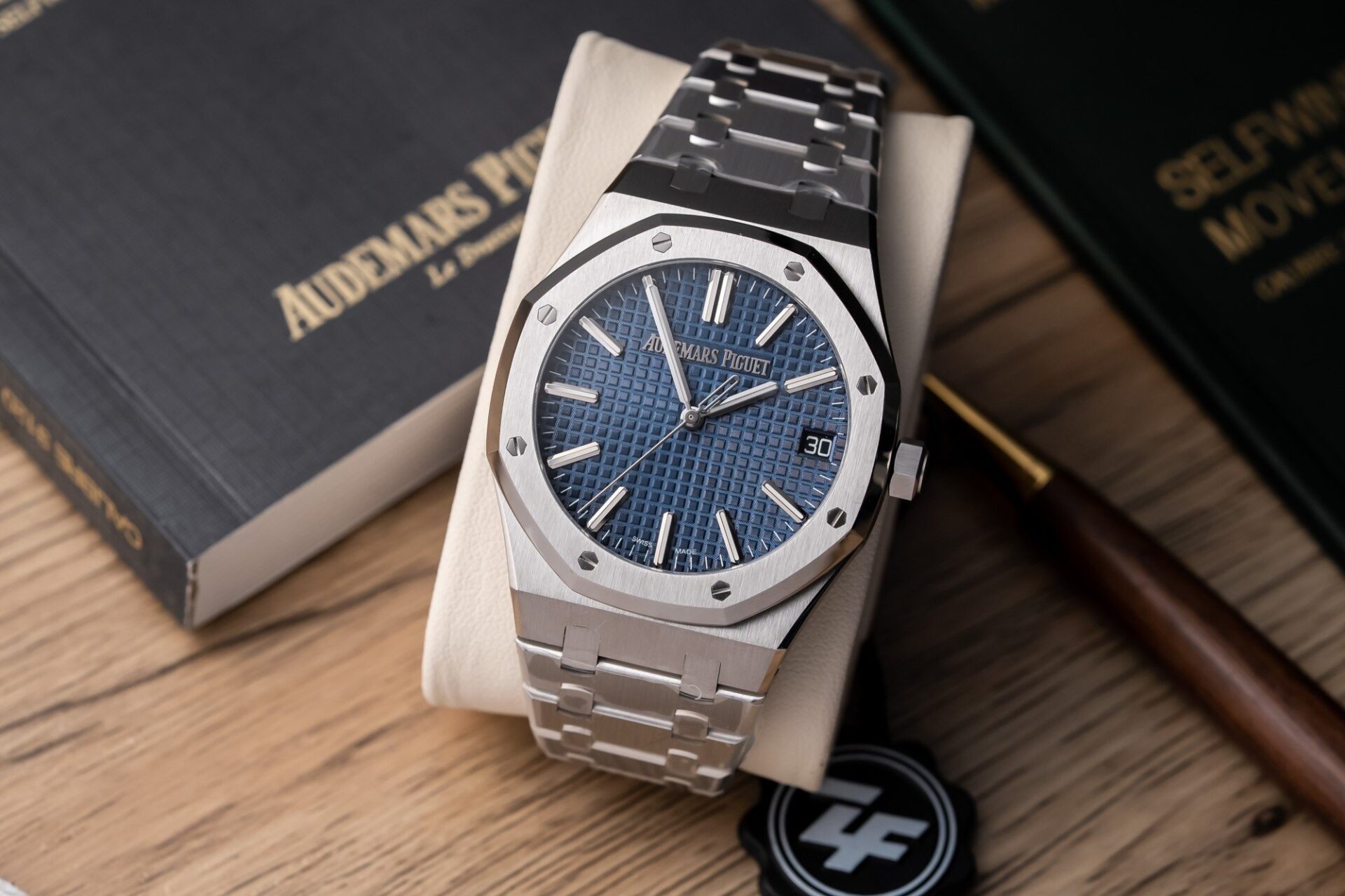 Audemars Piguet Replica Watches Royal Oak 26331 Frosted Gold 41mm