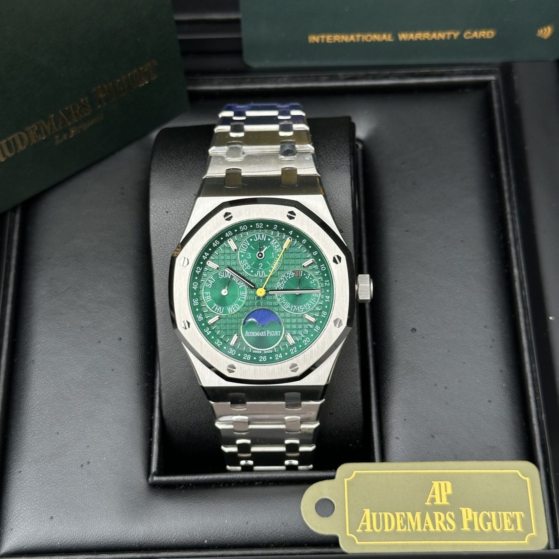 Audemars Piguet Fake Watch Royal Oak Rose Gold White Dial 34mm