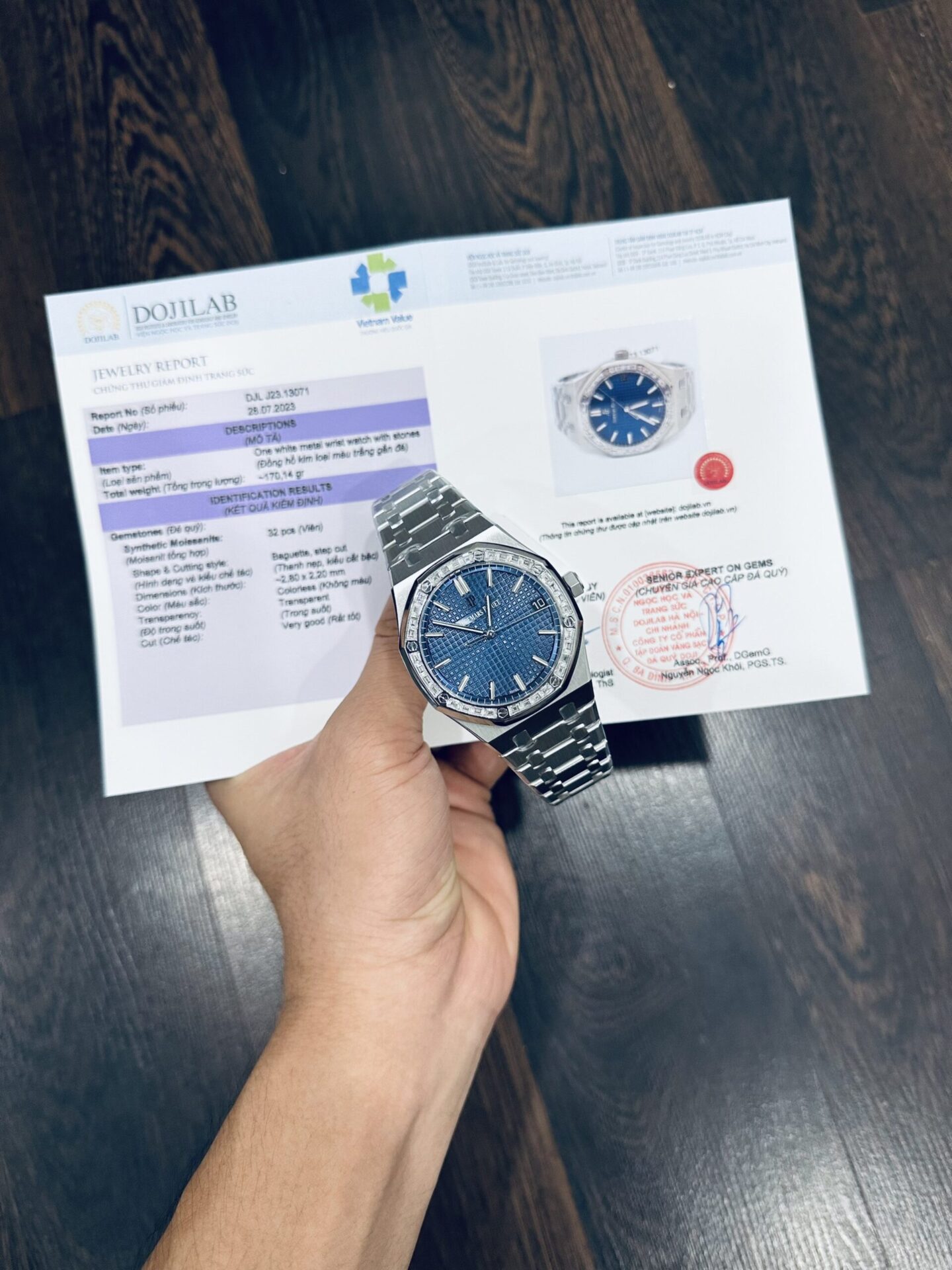 Audemars Piguet Best Replica Watch Royal Oak Custom Moissanite Diamonds 41mm