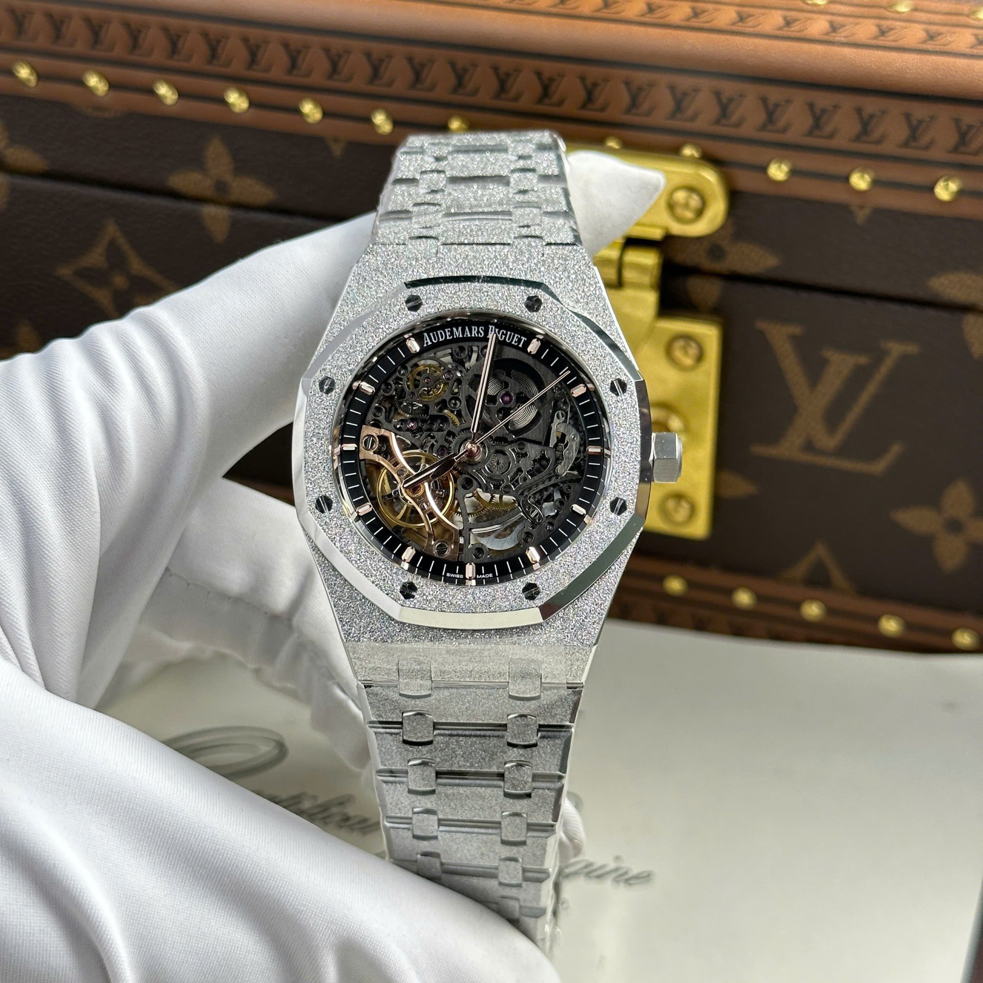 Audemars Piguet Replica Watch Royal Oak 15400 Carbon Dial Black 41mm