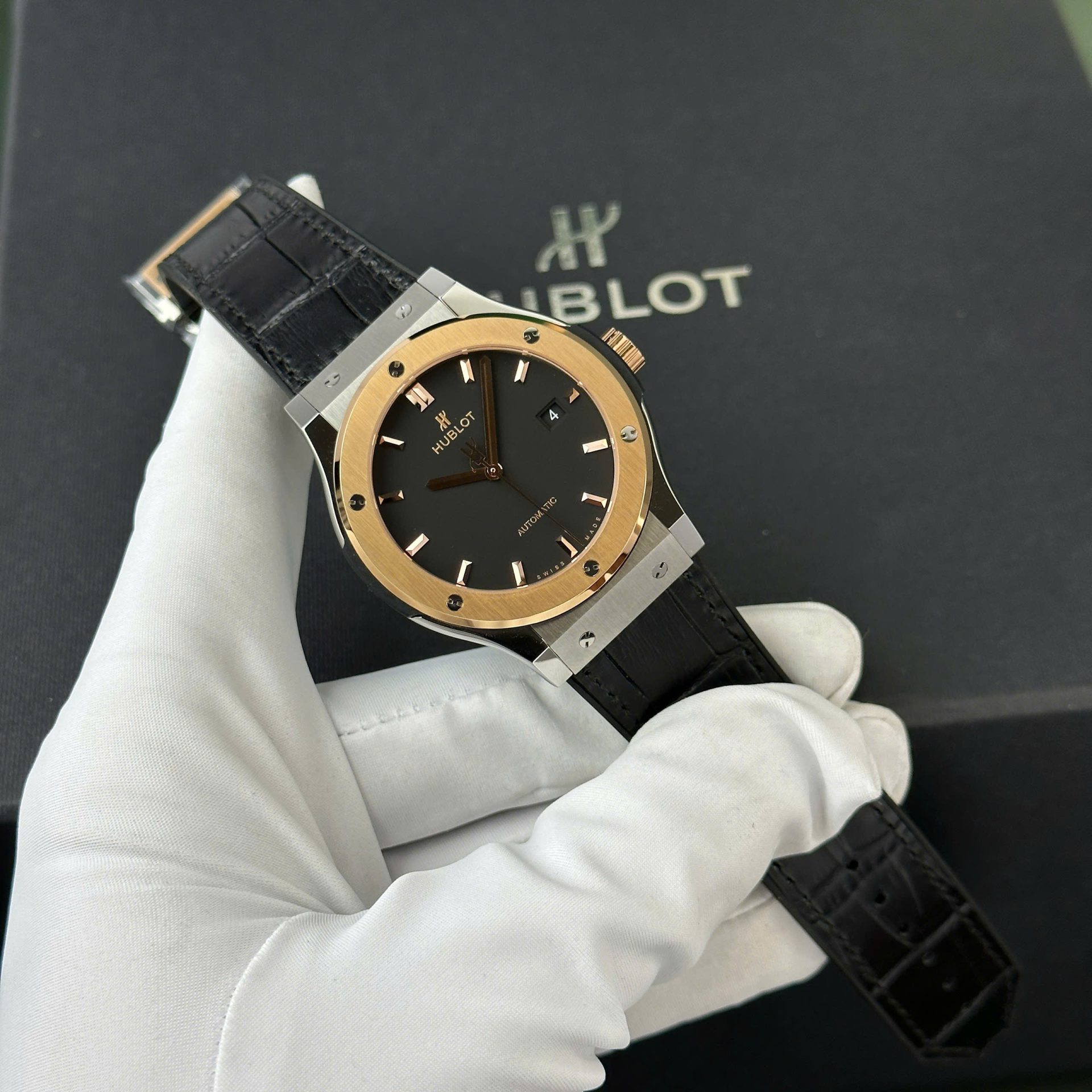 Hublot Replica Watch Spirit Of Big Bang King Gold Dial Blue 42mm