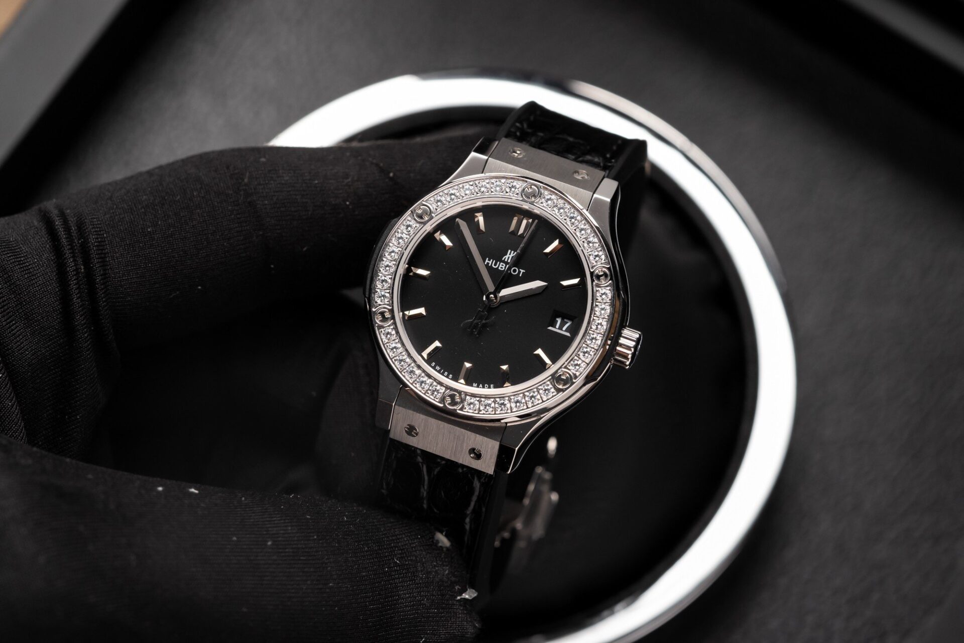Hublot Replica Watch Big Bang One Click Custom Full Moissanite Diamonds 39mm