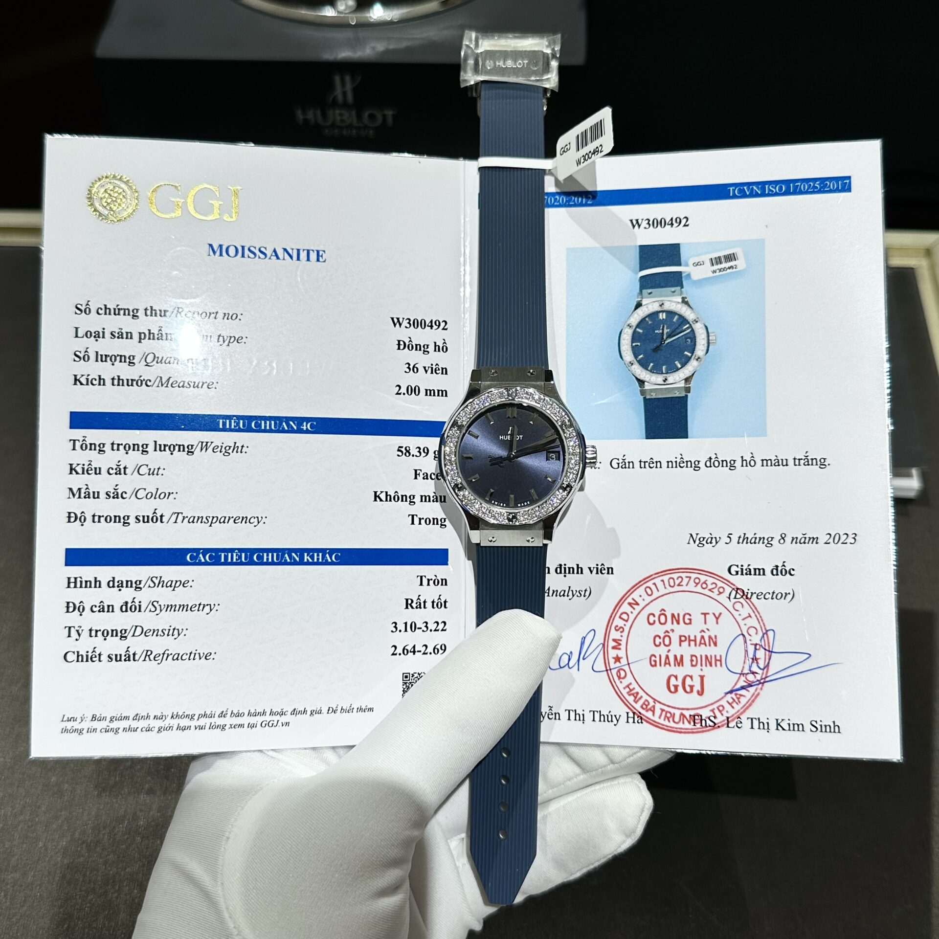 Hublot Replica Watches Spirit Of Big Bang King Gold Bezel Ceramic Blue 42mm