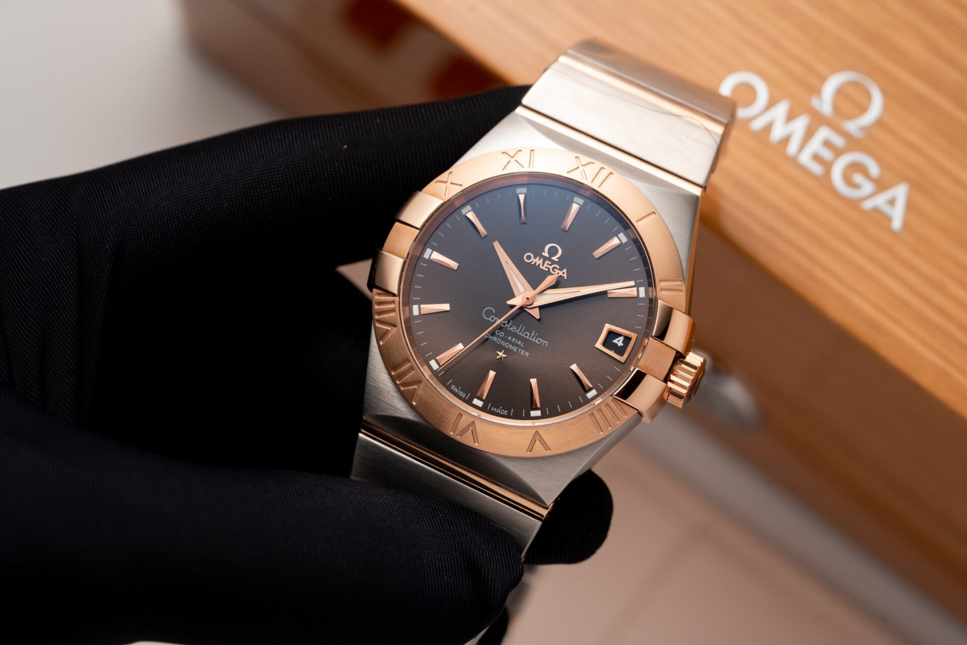 Omega Replica Watch Speedmaster Co-Axial Moonphase Blue Dial 44mm
