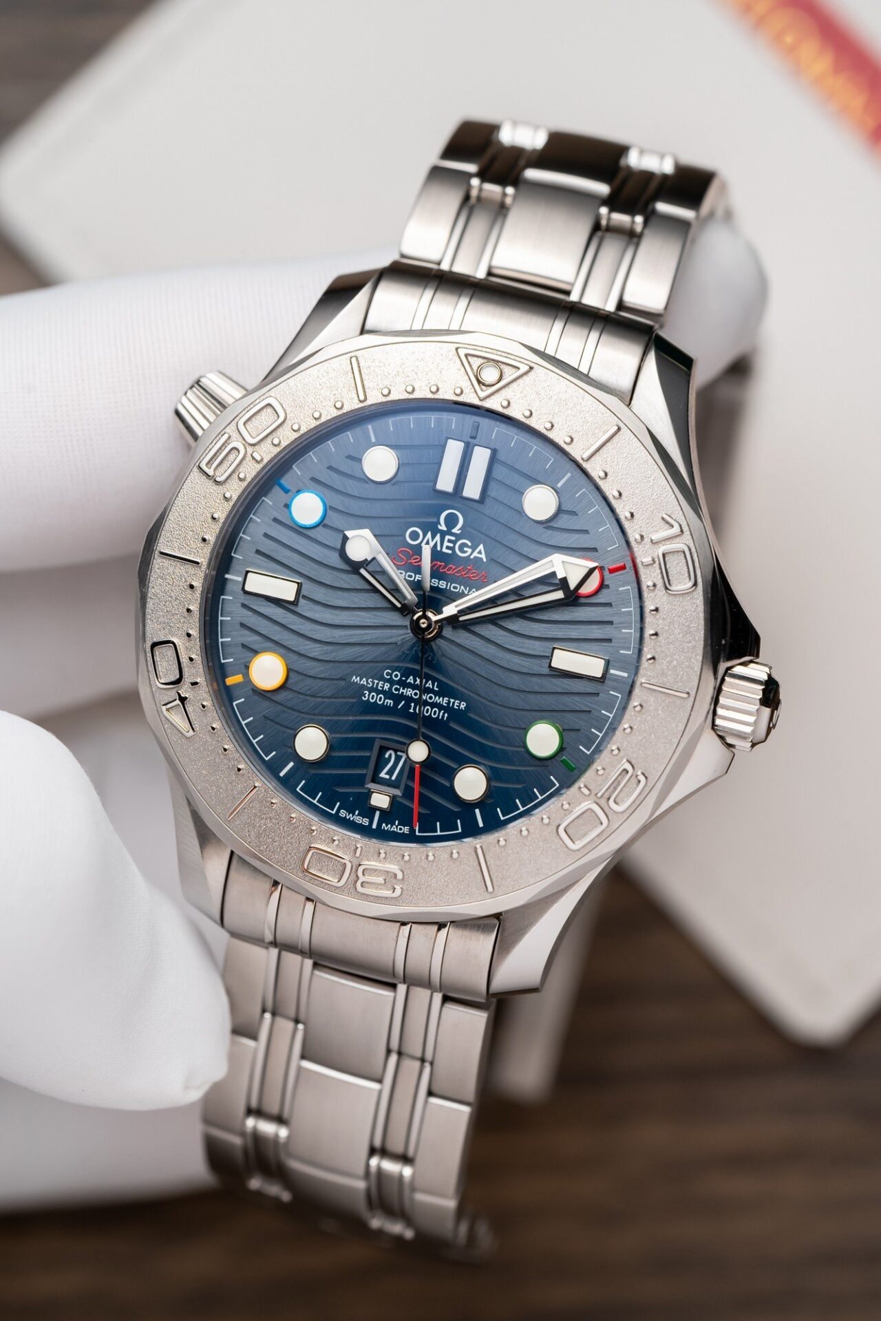 Omega Replica Watches Planet Ocean 600M Dial Gray VS Factory 43.5mm