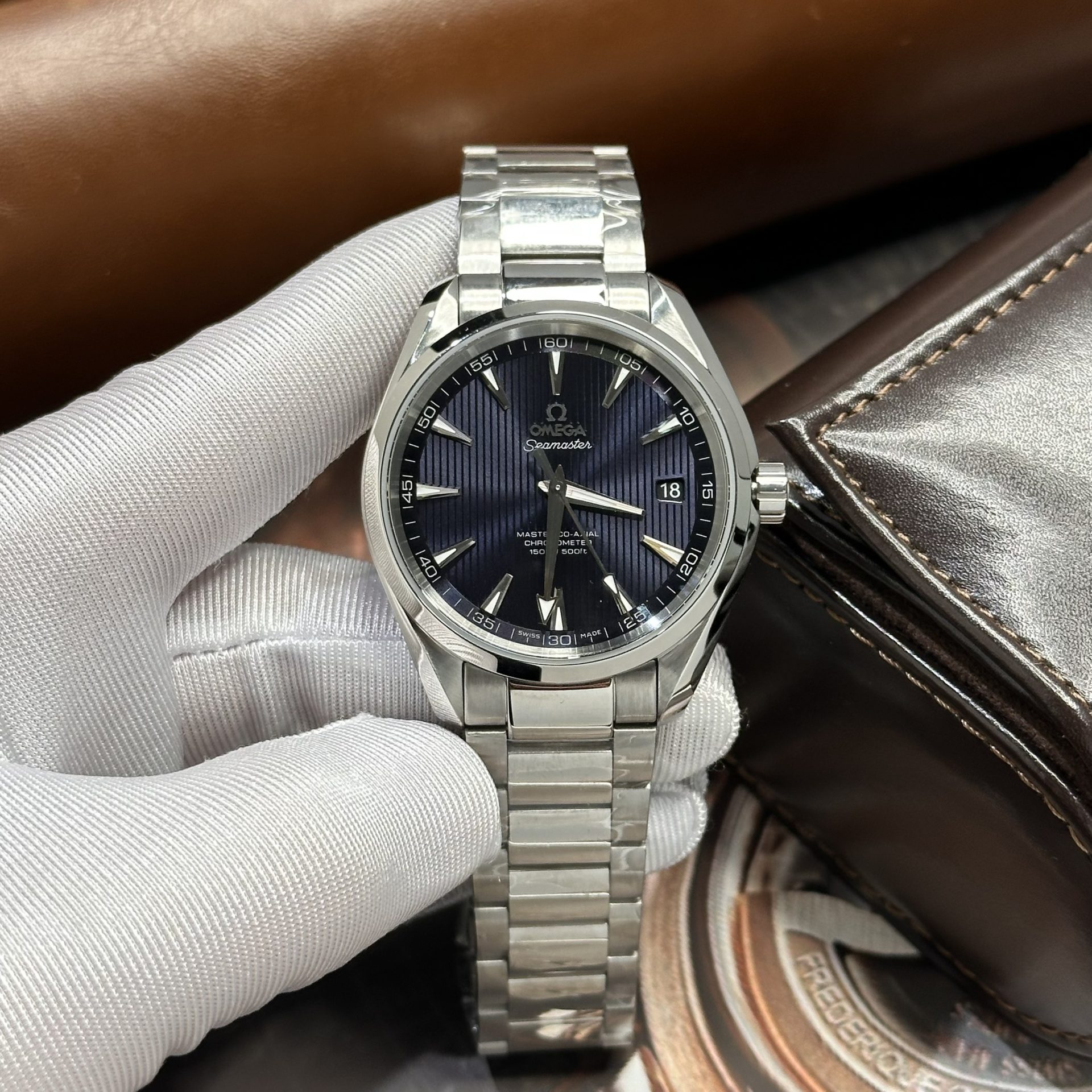 Omega Replica Watch Seamaster James Bond VS Factory 42mm