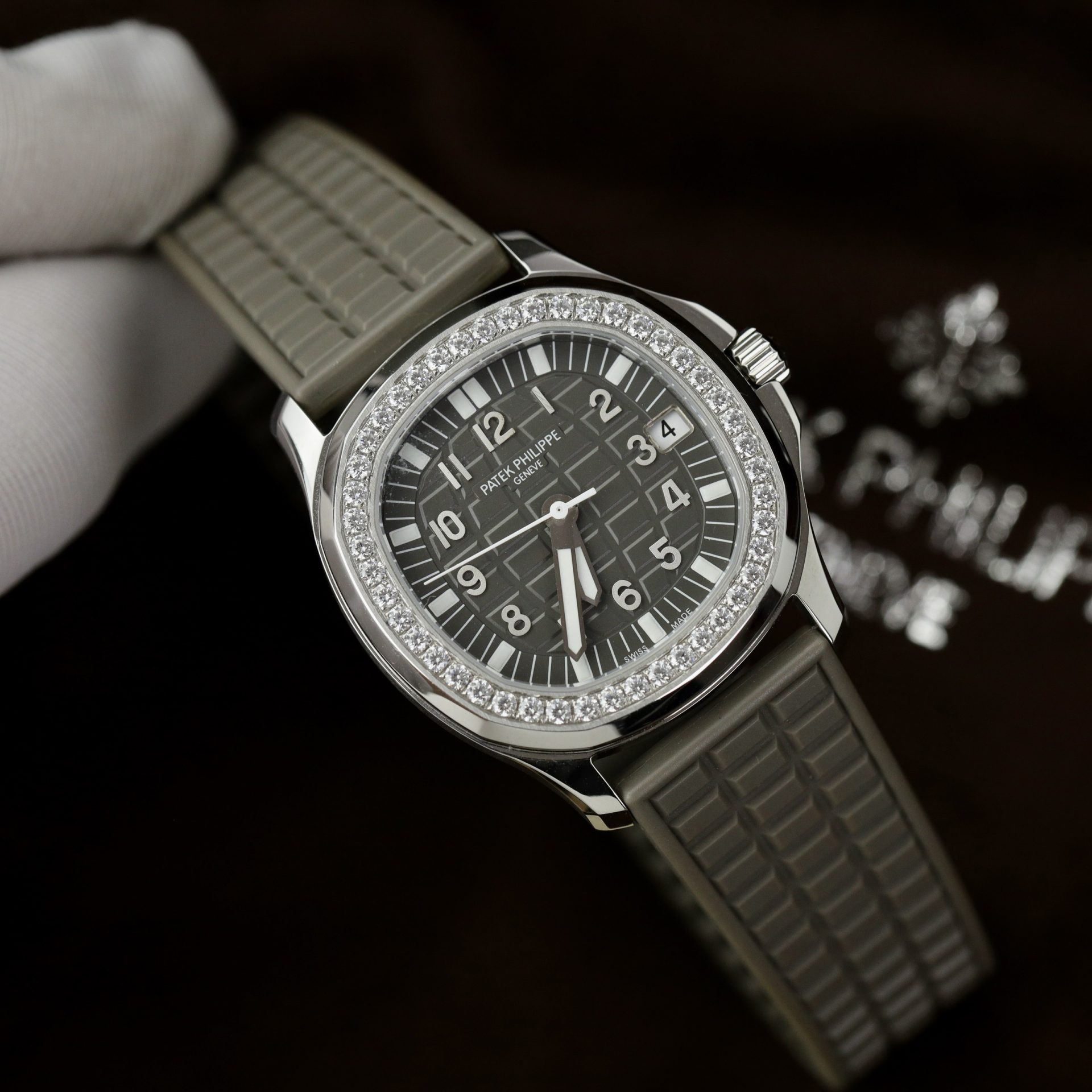 Patek Philippe Clone Watch Nautilus 7010 Womens White Dial 32mm