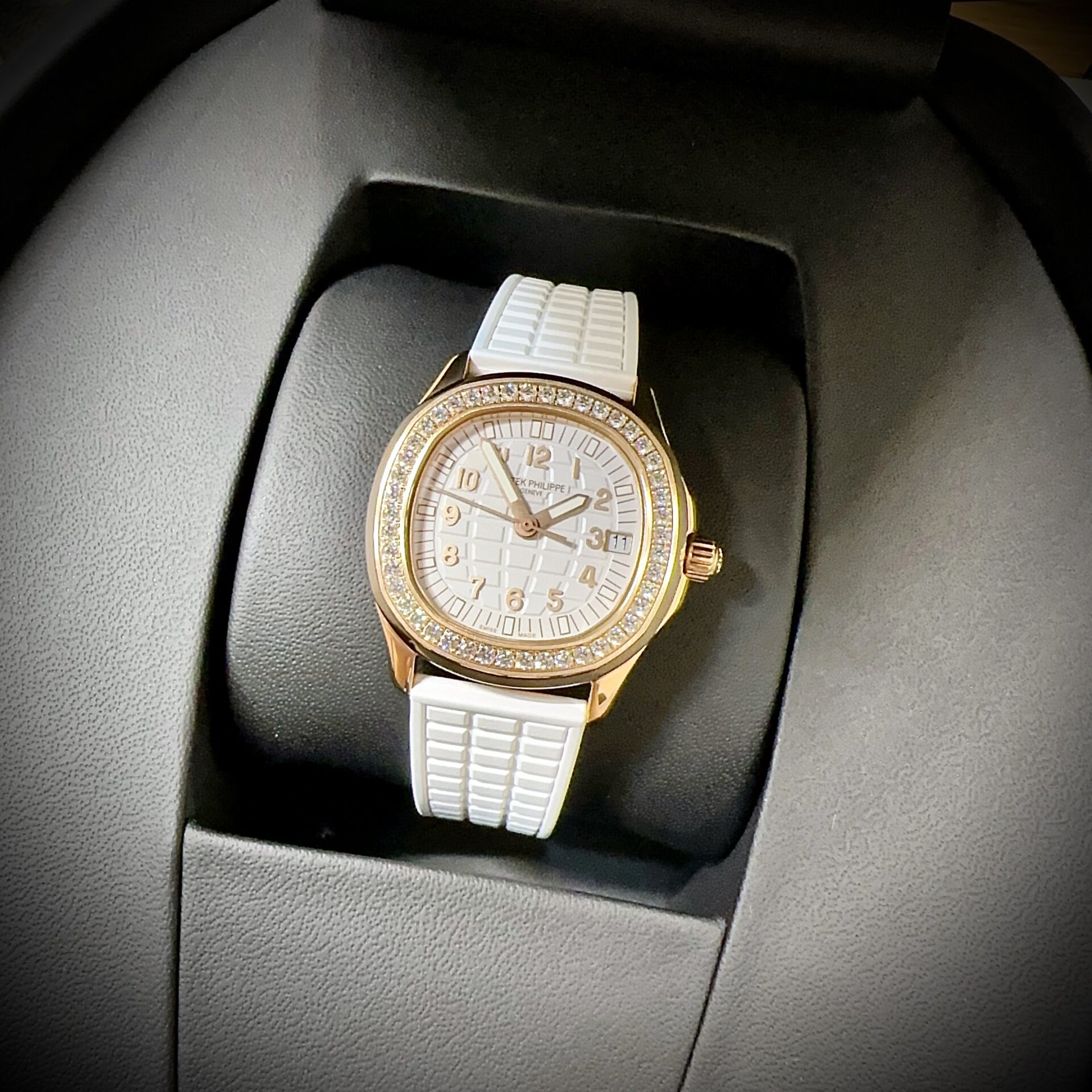 Patek Philippe Best Replica Watch Nautilus 5712R Brown Dial 18K Solid Gold 40mm