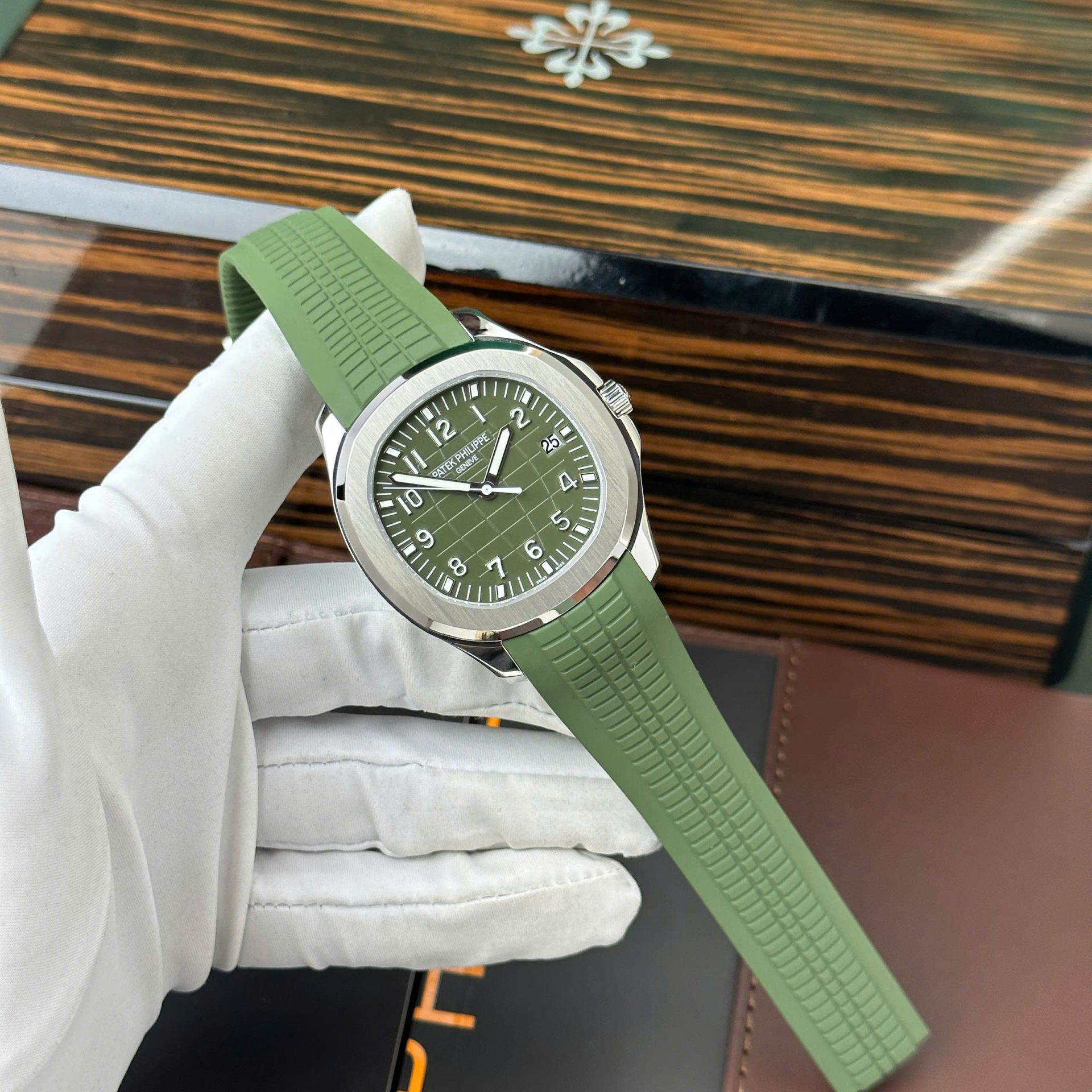 Patek Philippe Replica Watch Calatrava 5227G Mechanical Ivory Dial 3K Factory 39mm