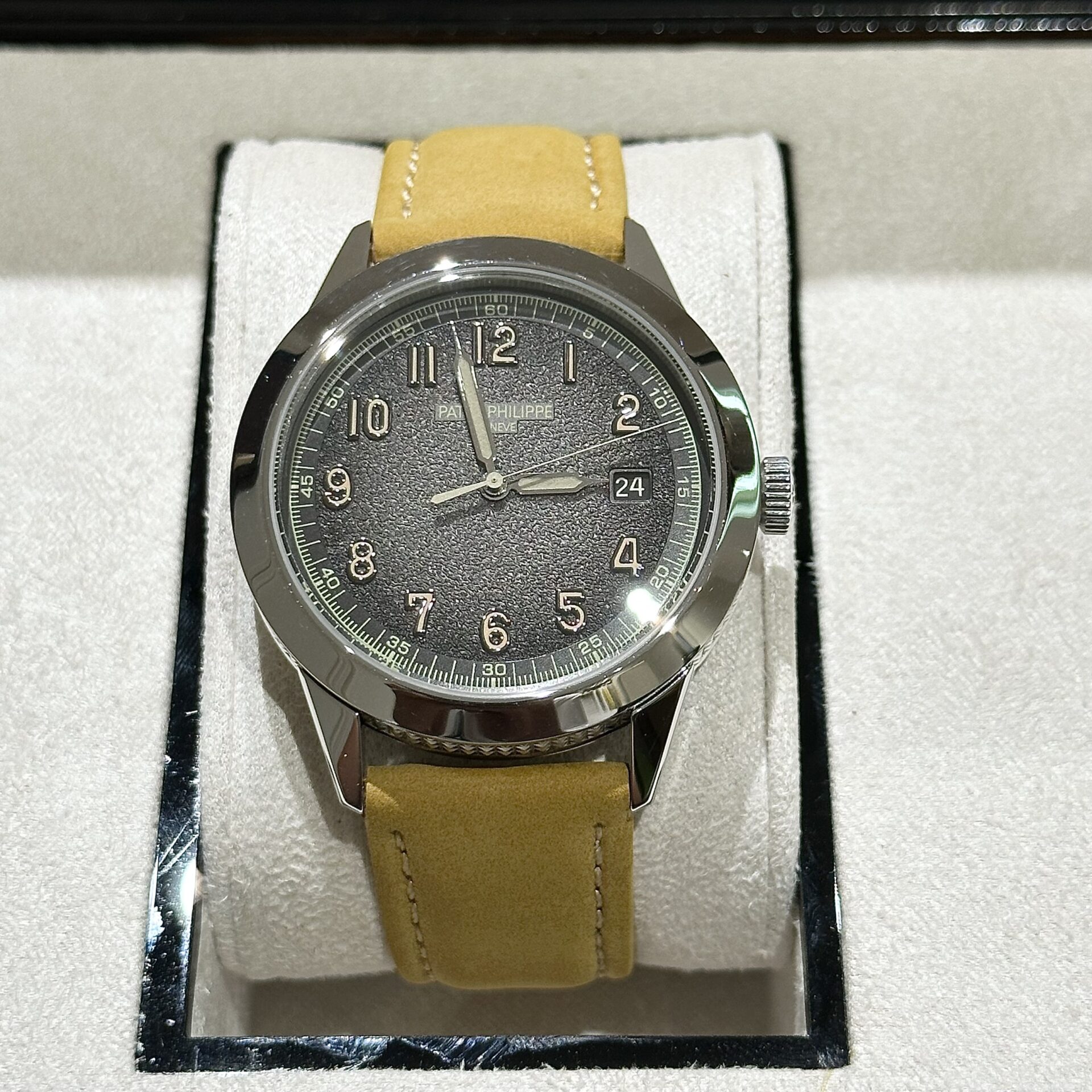 Patek Philippe Fake Watch Nautilus 7010 Gray Dial Womens 32mm