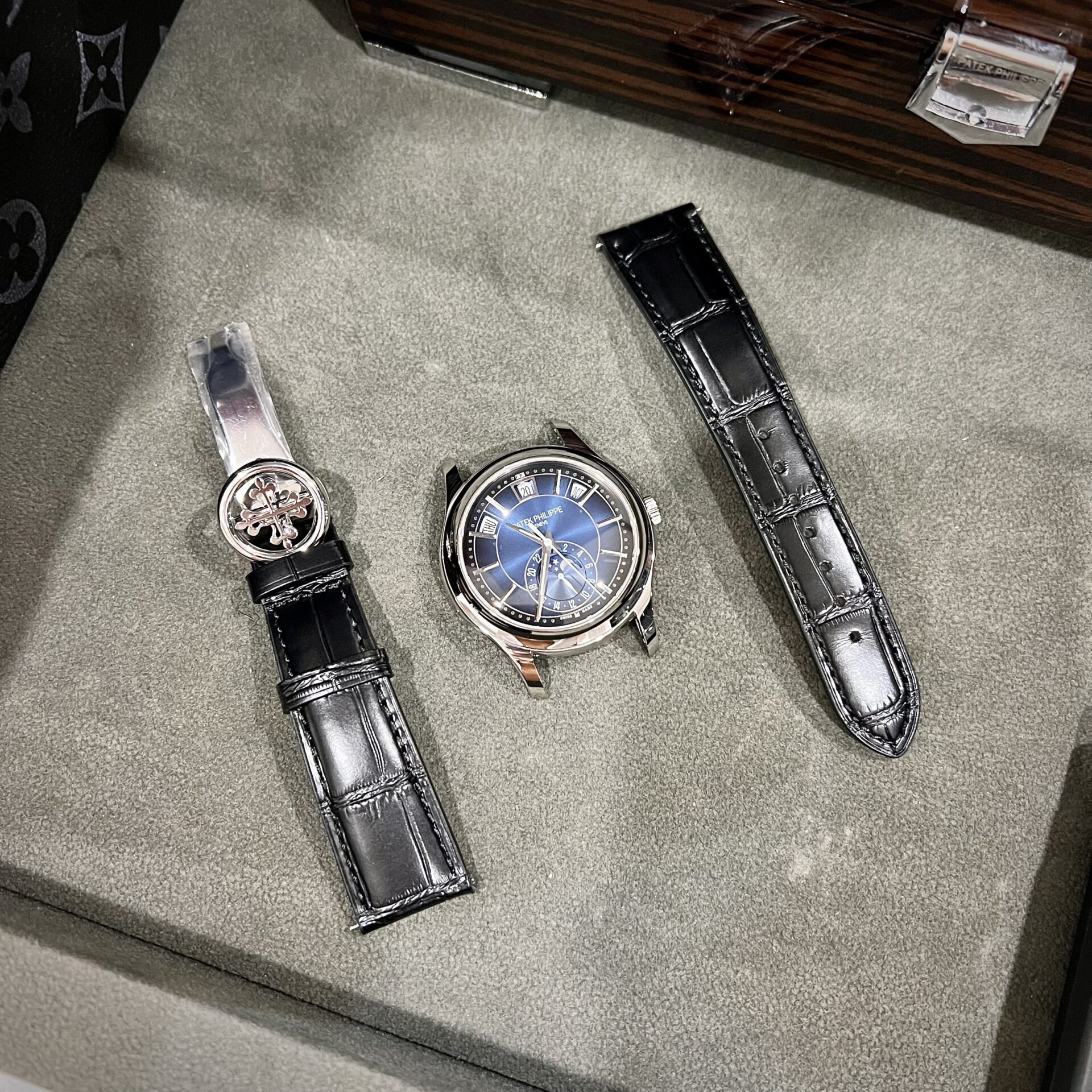 Patek Philippe Best Replica Watch Nautilus 5719 Custom CVD Diamond And White Gold 40mm