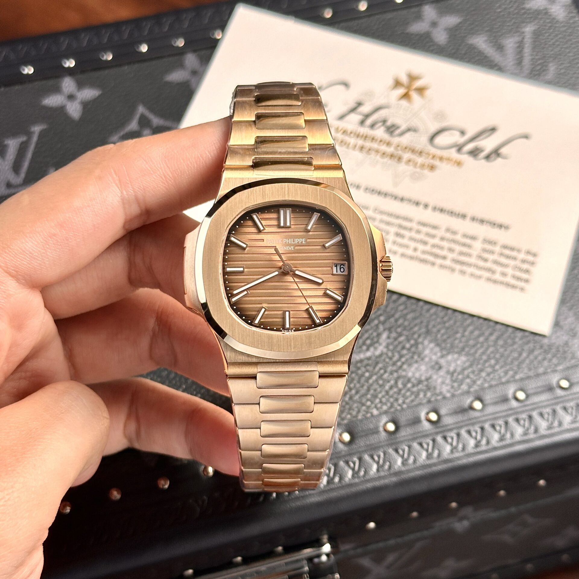 Patek Philippe Clone Watch Nautilus 7010 Womens White Dial 32mm