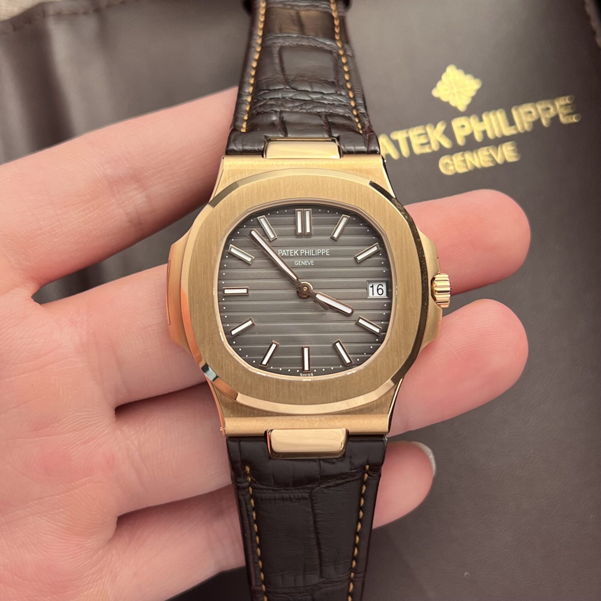 Patek Philippe Best Replica Watch Nautilus 5712R Brown Dial 18K Solid Gold 40mm