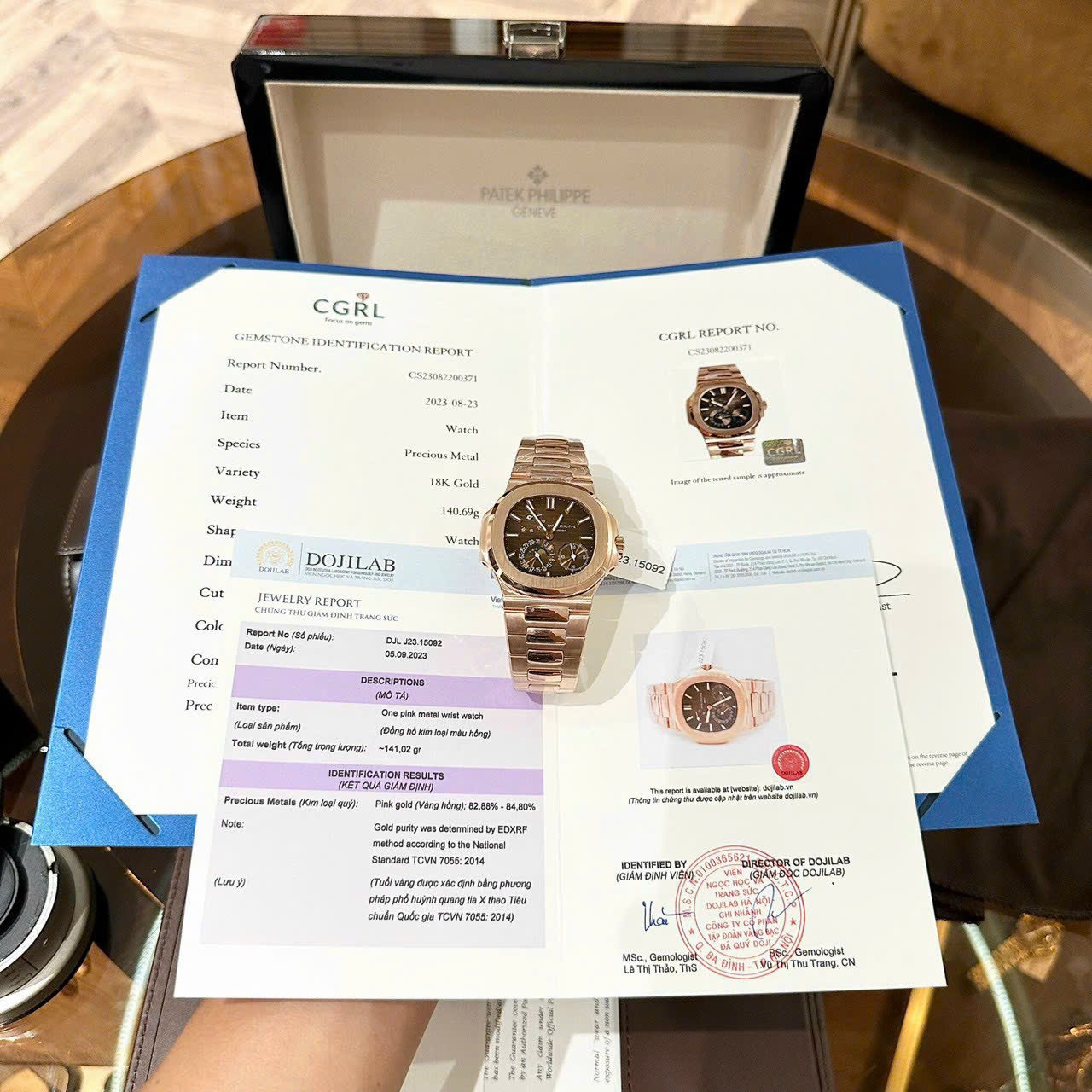 Patek Philippe Replica Watch Complications 5396G Dial Blue 38.5mm