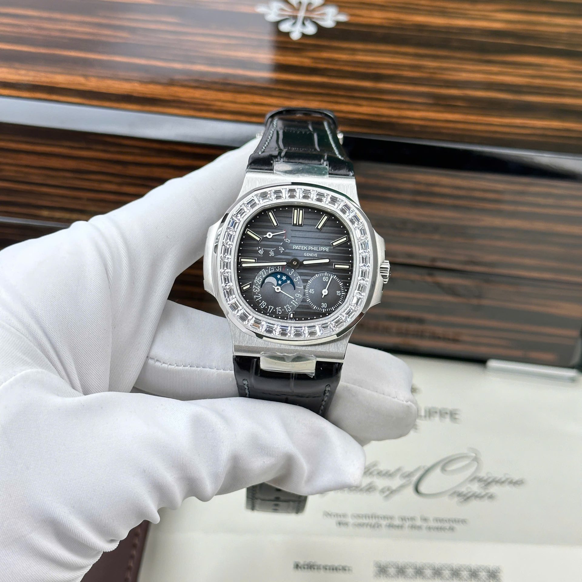 Patek Philippe Clone Watch Nautilus 7010 Womens White Dial 32mm