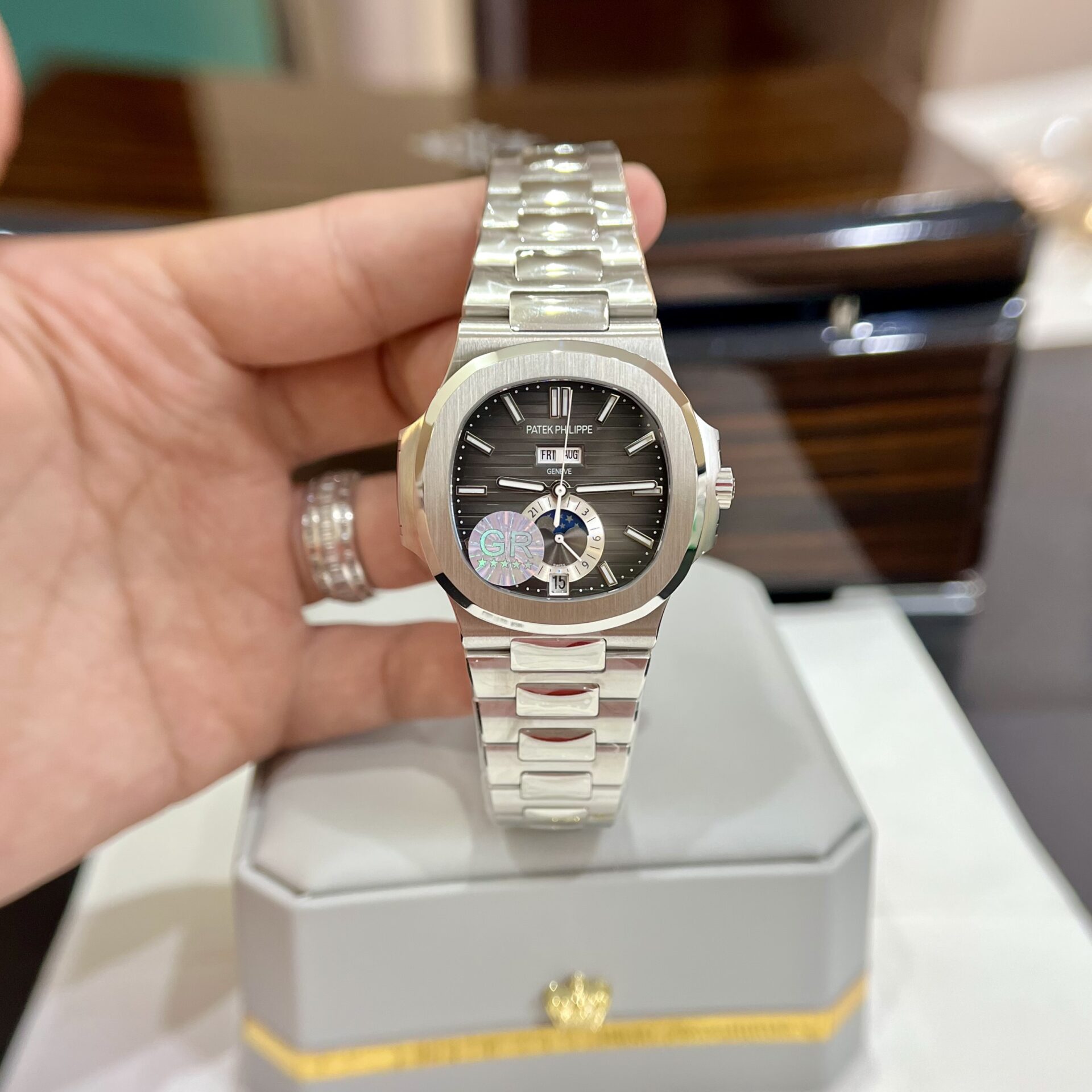 Patek Philippe Best Replica Watch Nautilus 5719 Custom Full Moissanite Diamonds 40mm