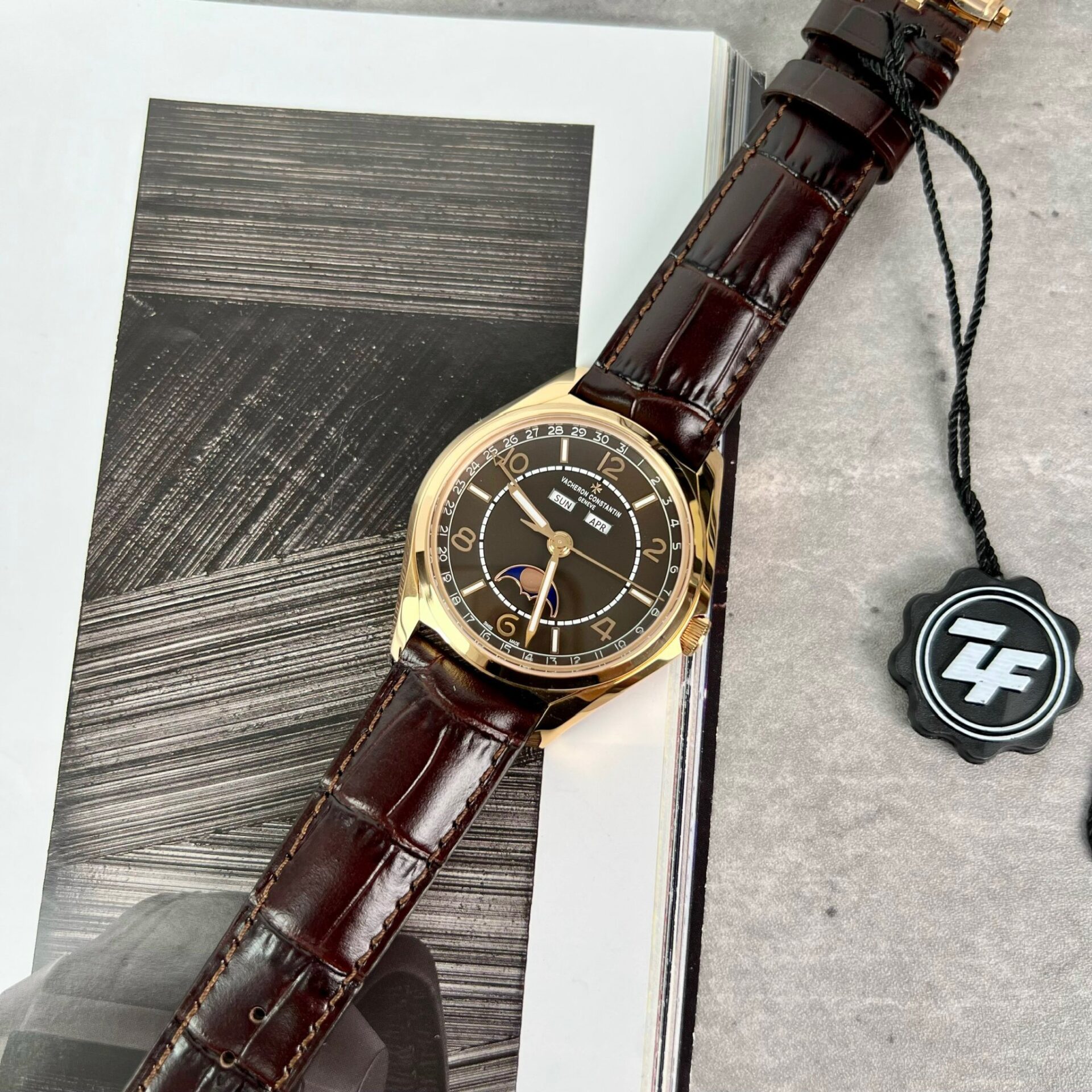 Vacheron Constantin Overseas Dual Time 7900V Replica 11 Watch Green 41mm
