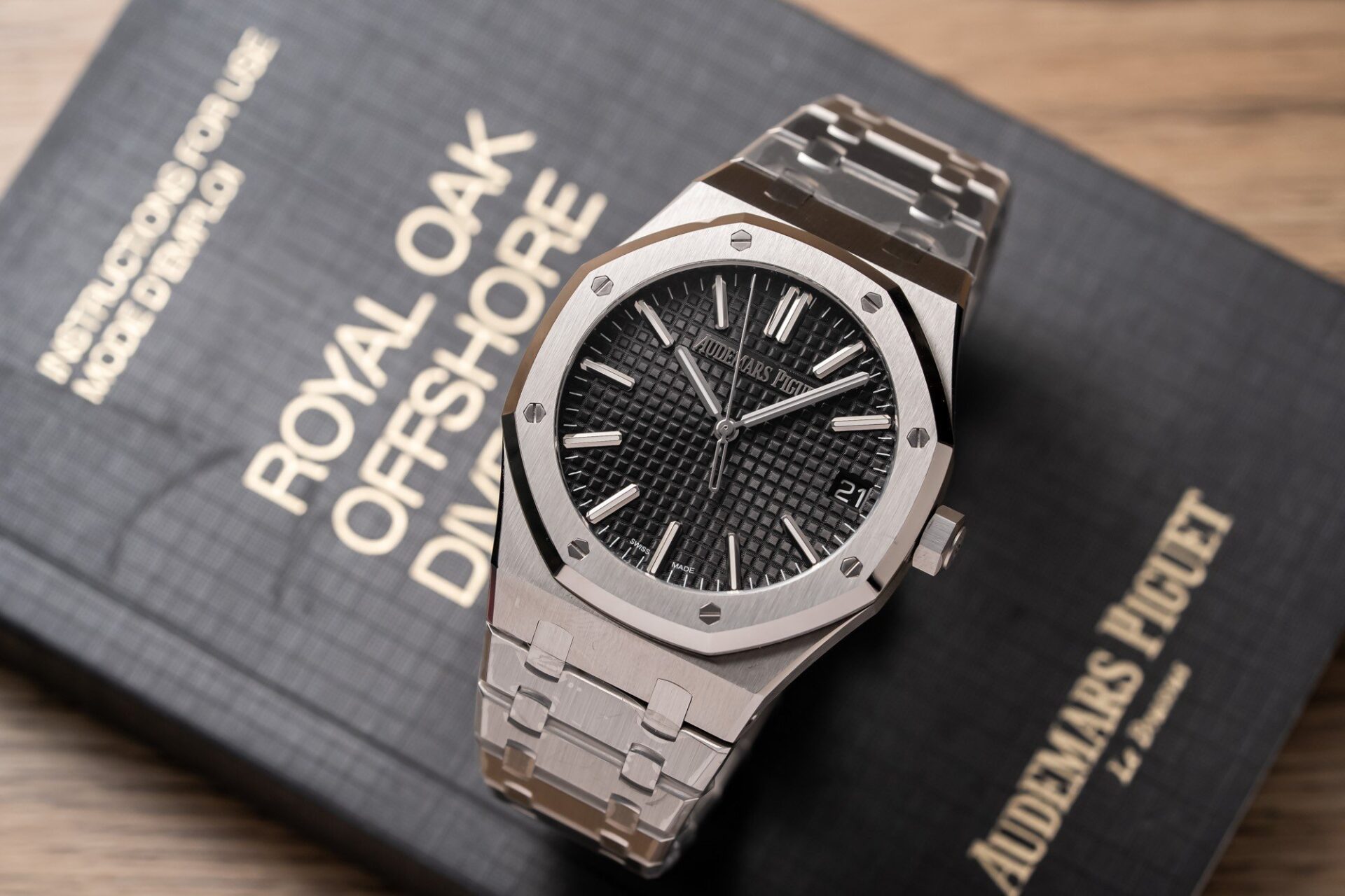 replica Audemars Piguet Replica Watch Royal Oak 15400ST Black Dial Rubber Strap 41mm WATCHES 1 