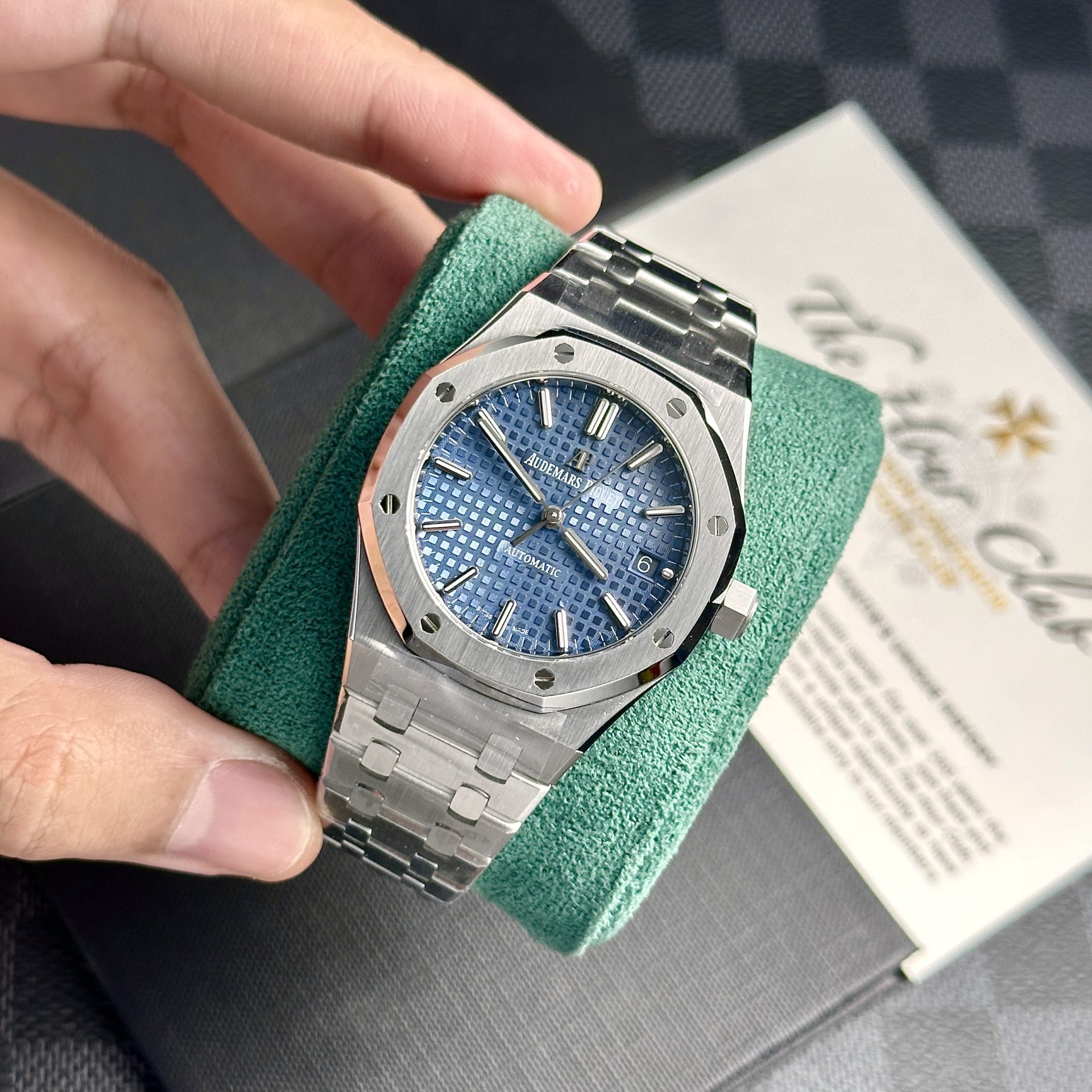 replica Audemars Piguet Replica Watch Royal Oak 15400OR Black Dial 41mm WATCHES 1 