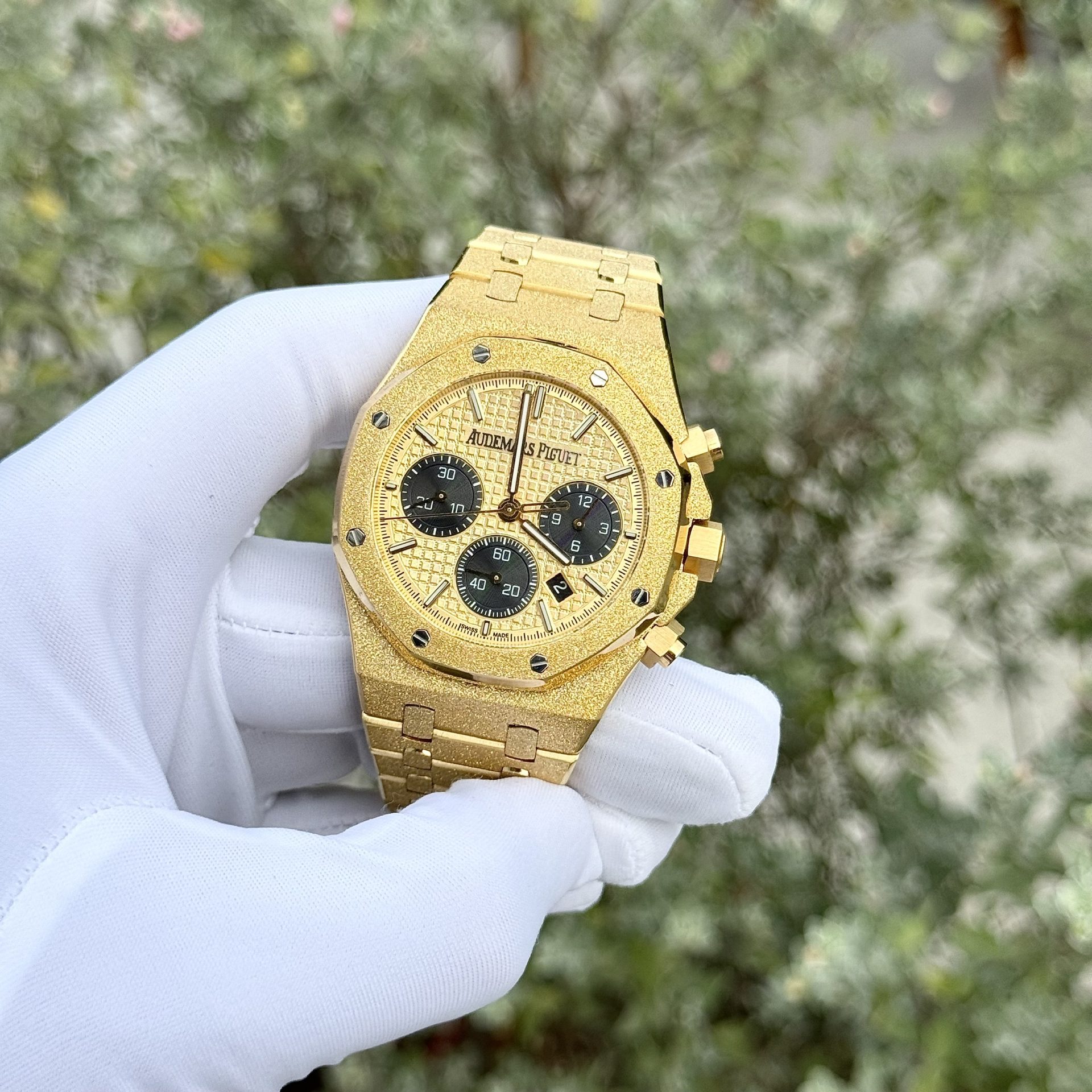 replica Audemars Piguet Replica Watches Royal Oak 15400OR Custom Moissanite Diamonds 41mm WATCHES 1 