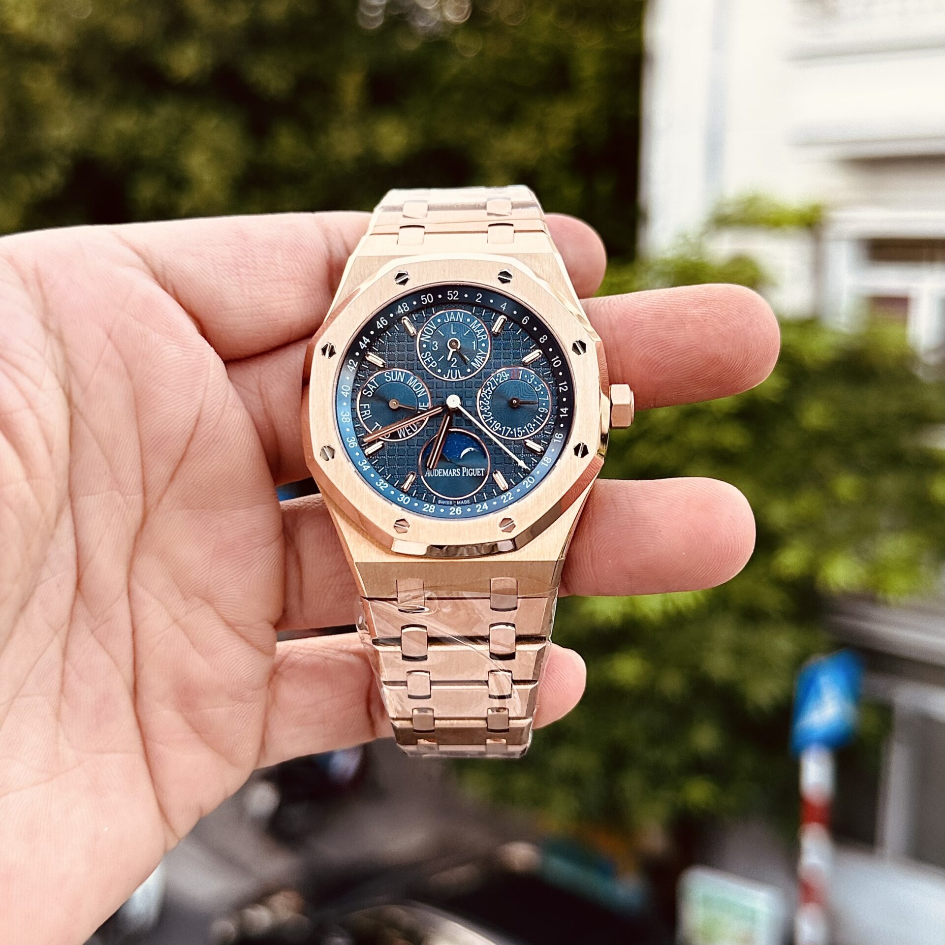 replica Audemars Piguet Replica Watches Royal Oak 26331 Frosted Gold 41mm WATCHES 1 