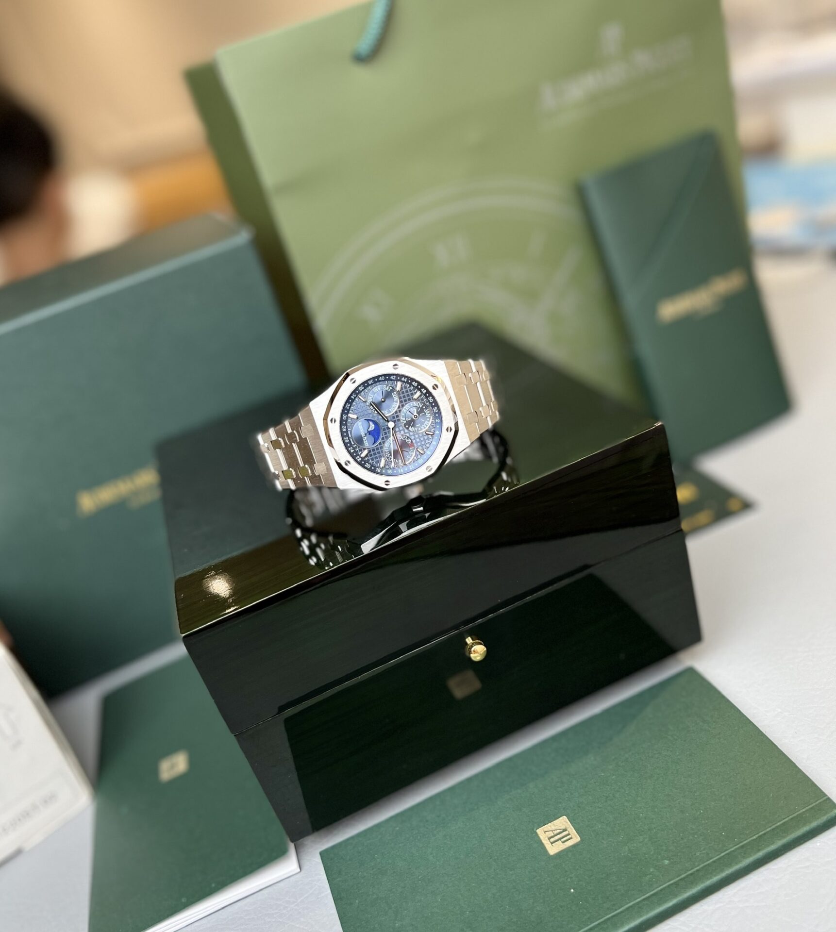 replica Audemars Piguet Best Replica Watch Royal Oak Custom Moissanite Diamonds 41mm WATCHES 1 