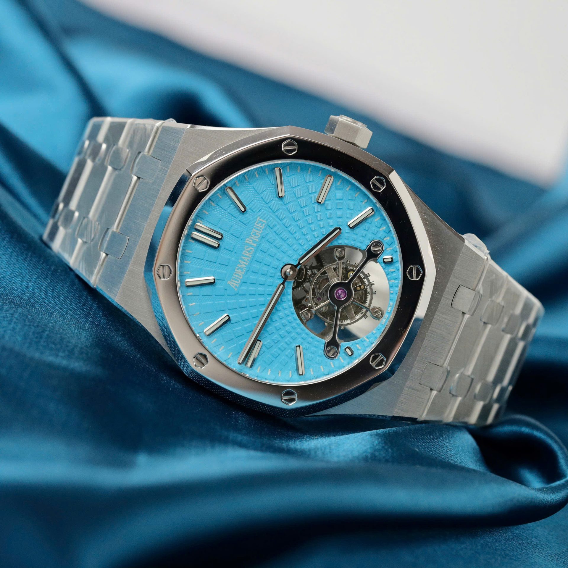 replica Audemars Piguet Replica Watch Royal Oak Blue Dial Metal Wire 34mm WATCHES 1 