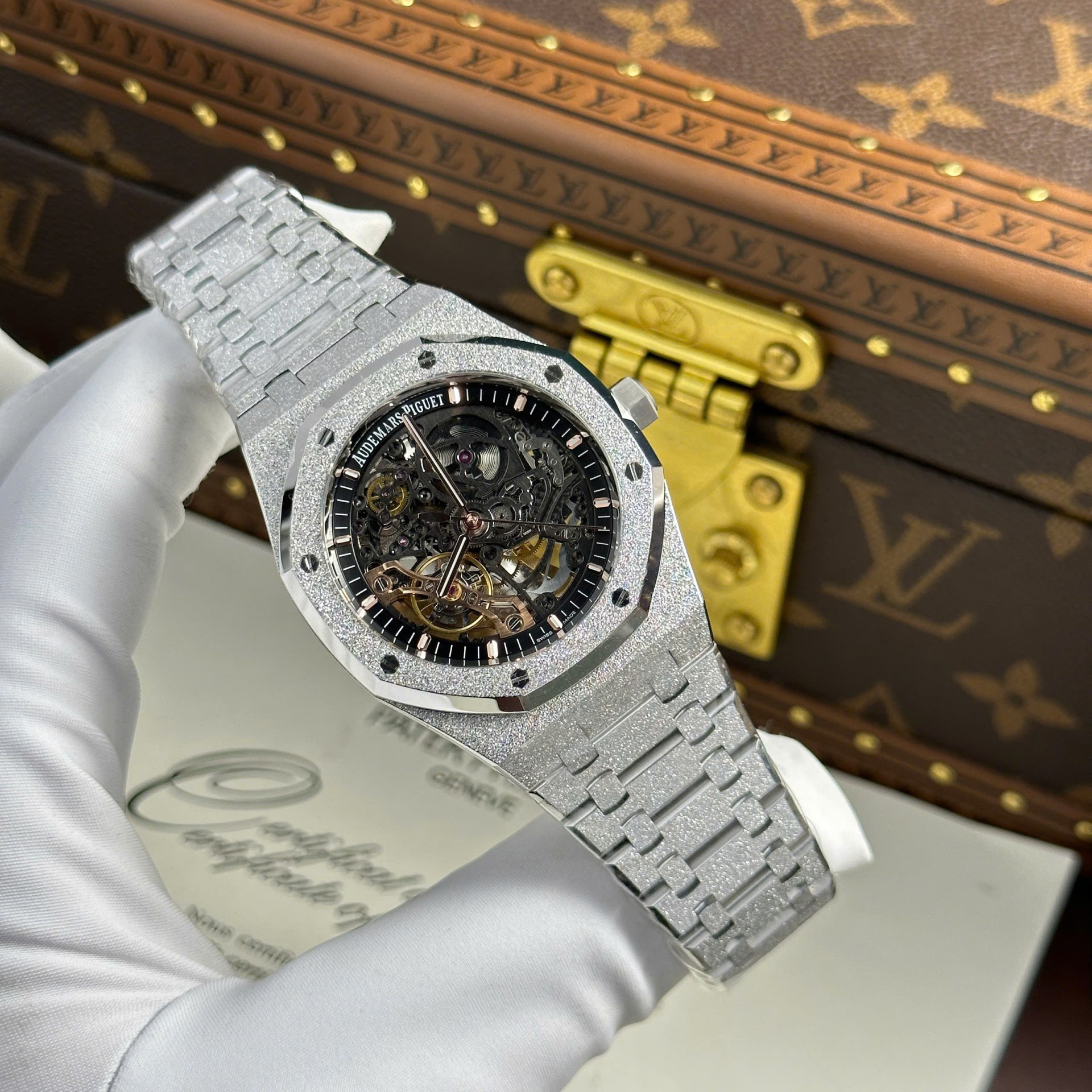 replica Audemars Piguet Replica Watch Royal Oak 15400 Carbon Dial Black 41mm WATCHES 1 