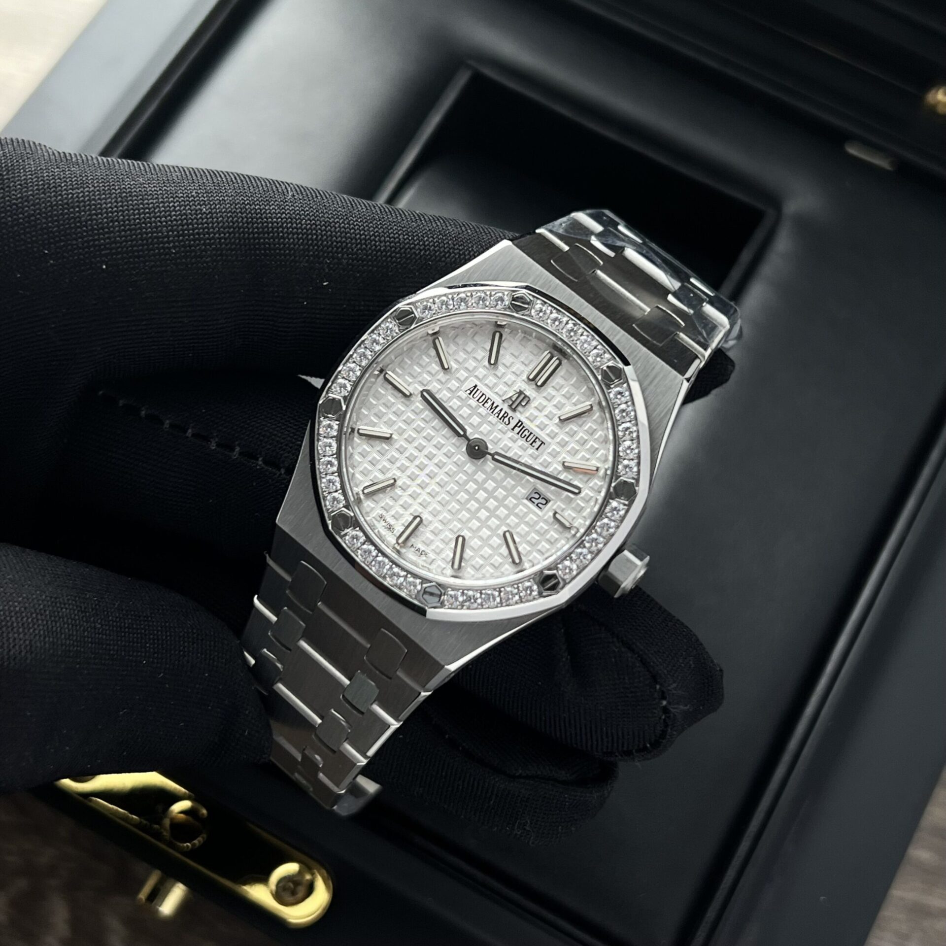 replica Audemars Piguet Replica Watch Royal Oak 15400ST Black Dial Rubber Strap 41mm WATCHES 1 
