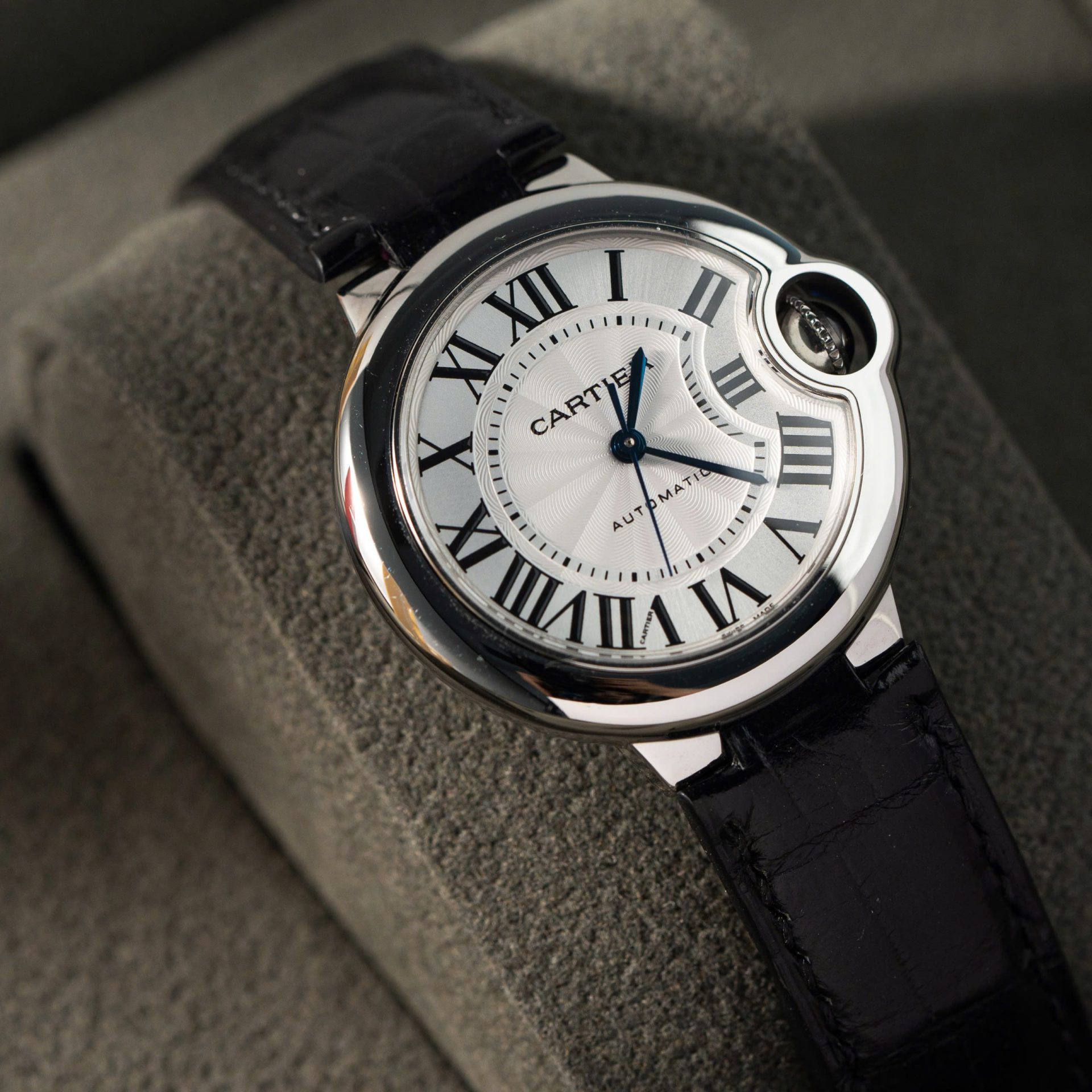 replica Cartier Ronde Natural Diamond Replica 1:1 Watch For Women 36mm WATCHES 1 