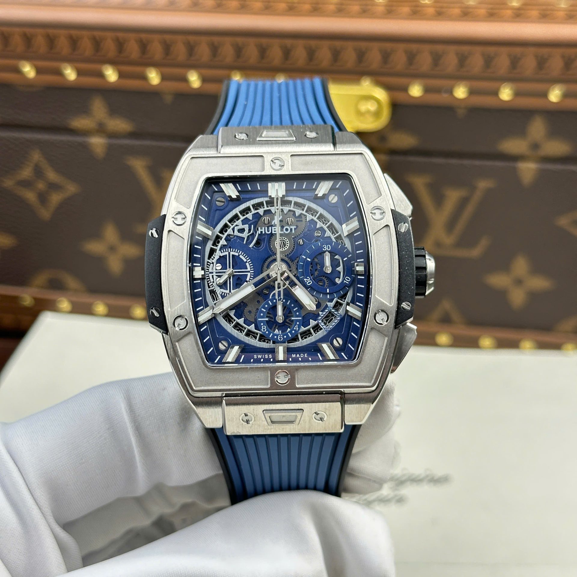 replica Hublot Best Replica Watch Big Bang Sang Bleu II King Gold White Dial BBF 45mm WATCHES 1 