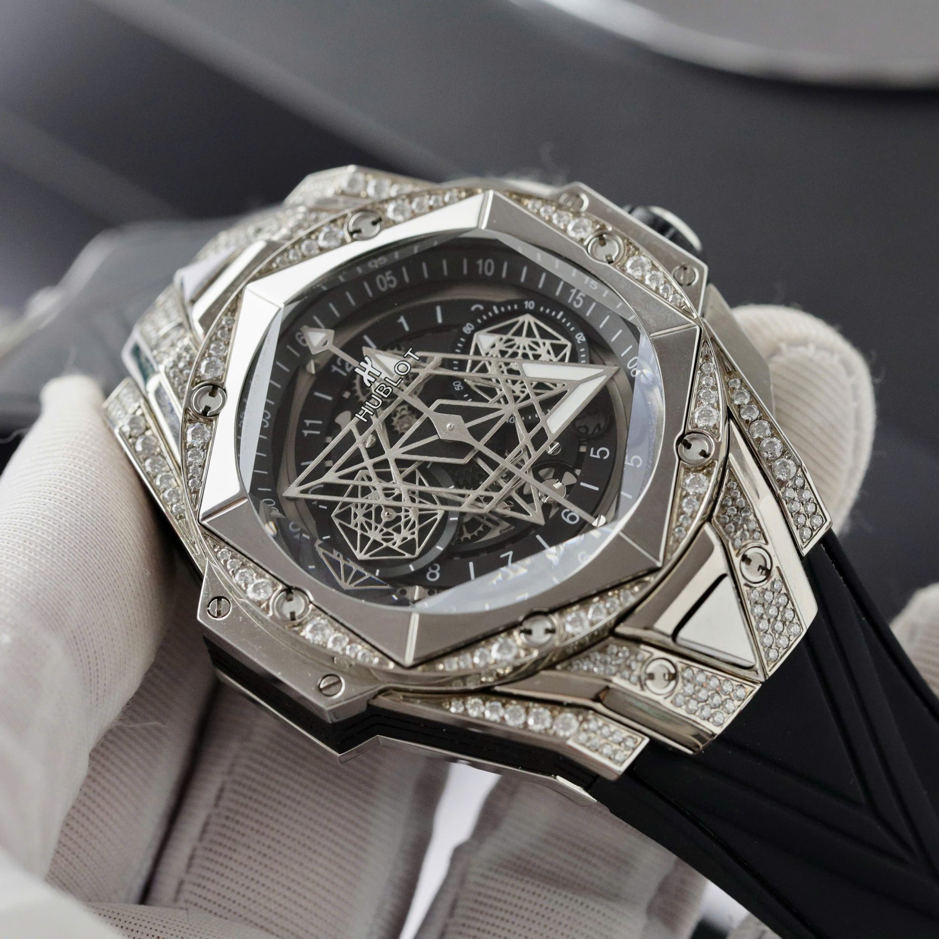 replica Hublot Fake Watch Big Bang One Click Dial Blue Custom Diamonds Moissanite 39mm WATCHES 1 