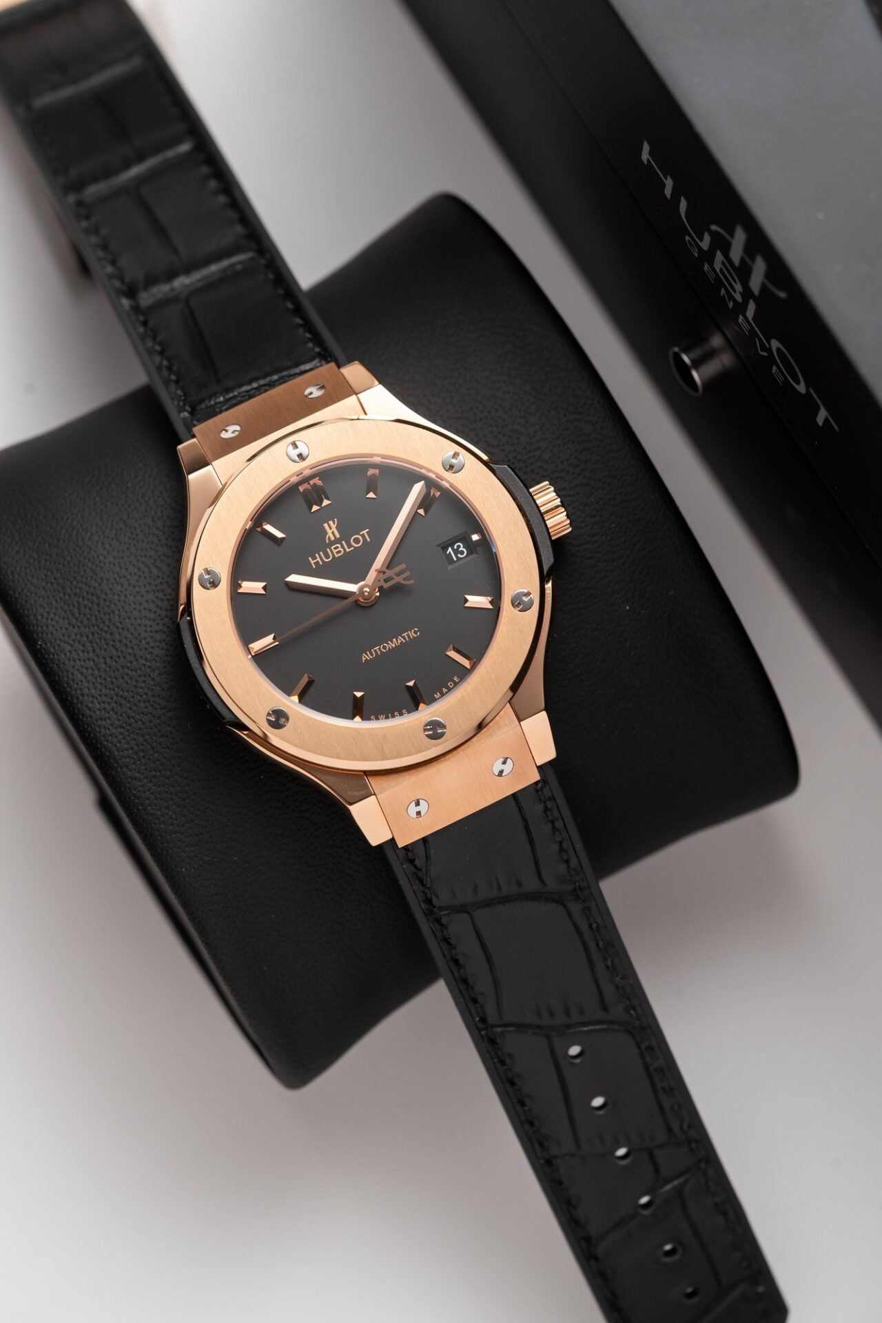 replica Hublot Replica Watch Spirit Of Big Bang King Gold Black Dial 42mm WATCHES 1 