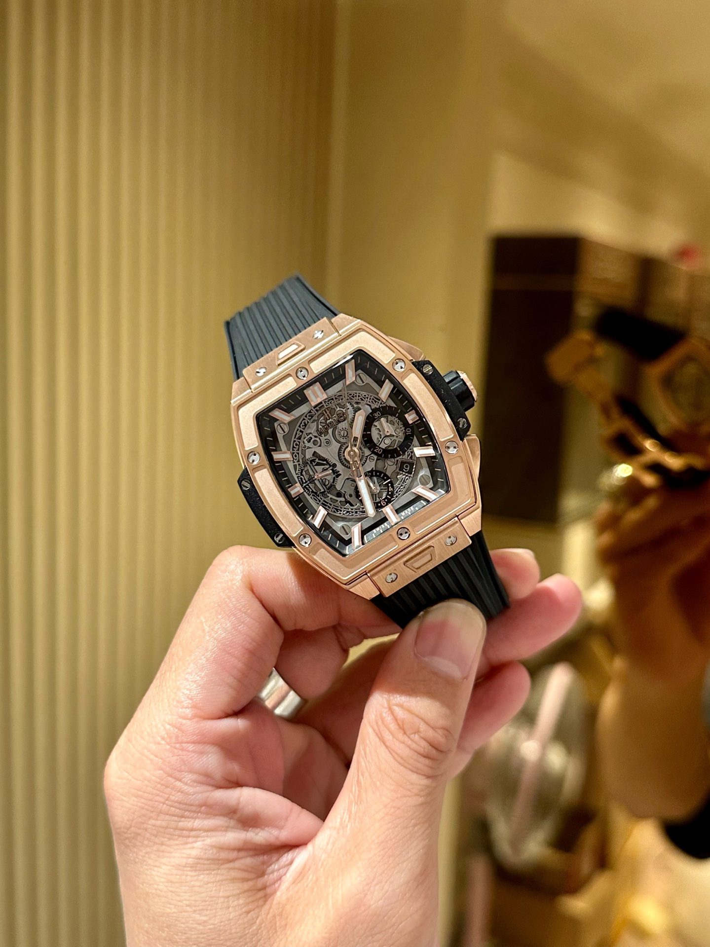 replica Hublot Fake Watches Big Bang Chronograph King Gold Black Dial 44mm WATCHES 1 