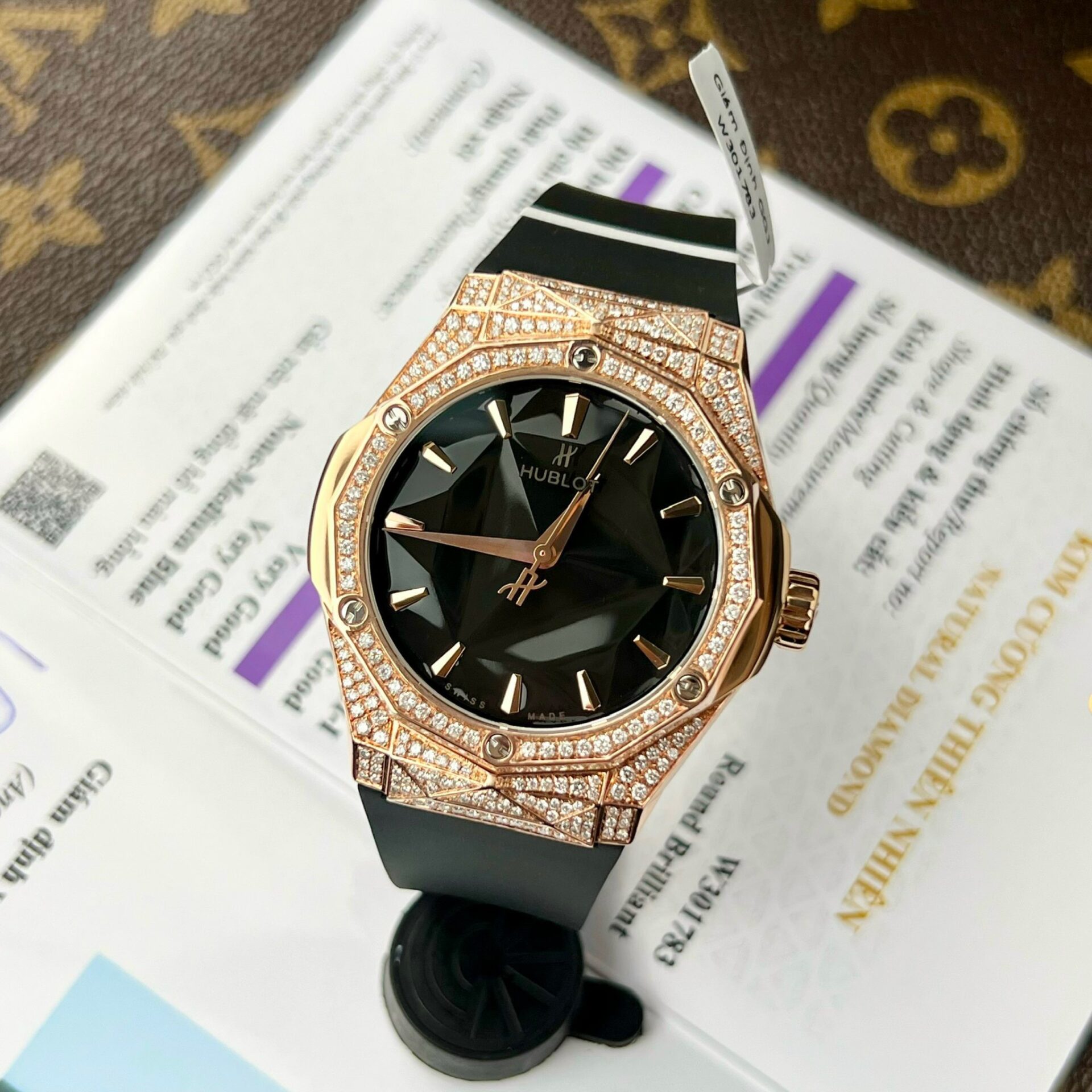 replica Hublot Replica Watch Spirit Of Big Bang King Gold Black Dial 42mm WATCHES 1 