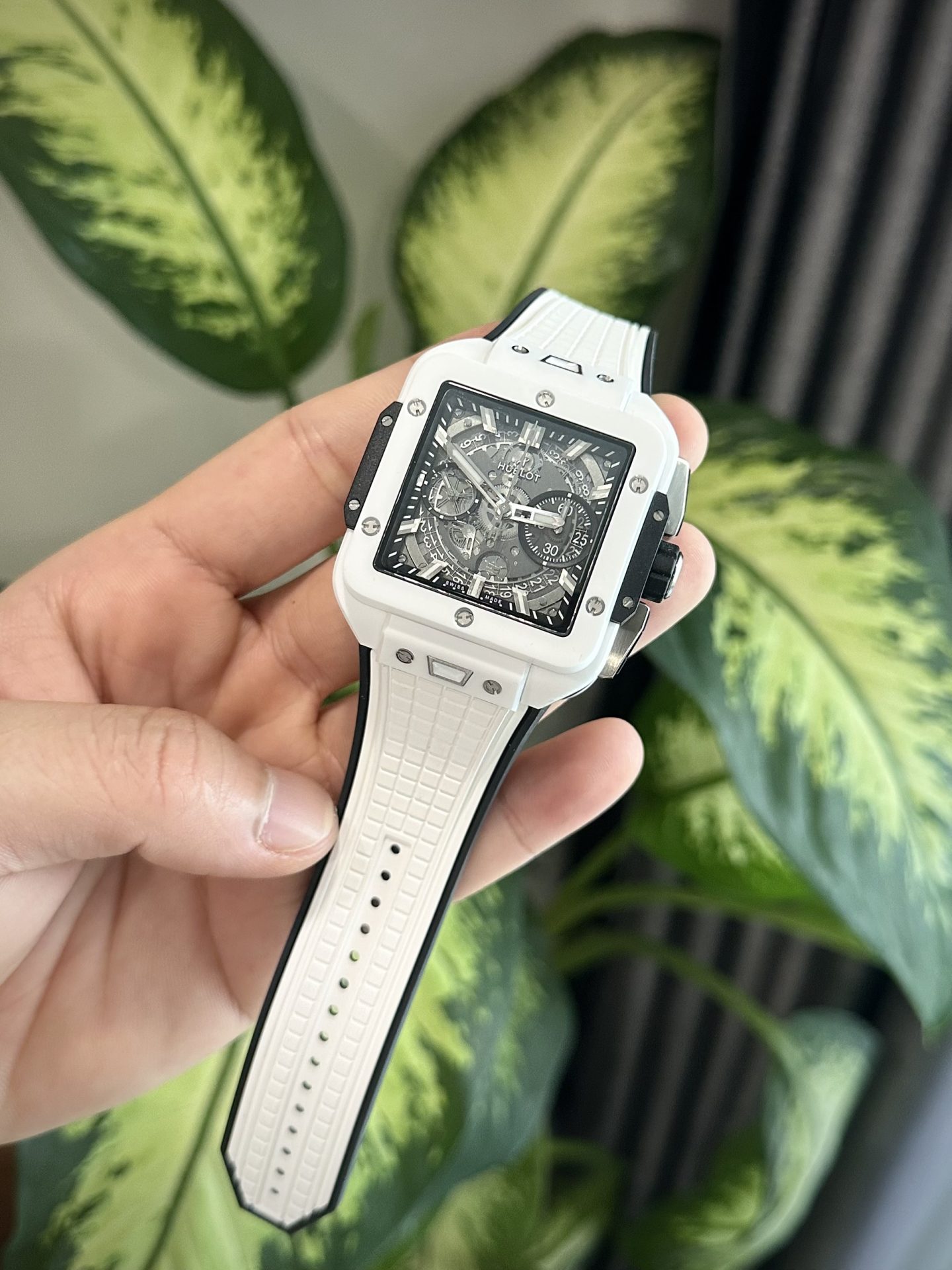 replica Hublot Best Replica Watch Classic Fusion Custom Natural Diamonds 42mm WATCHES 1 