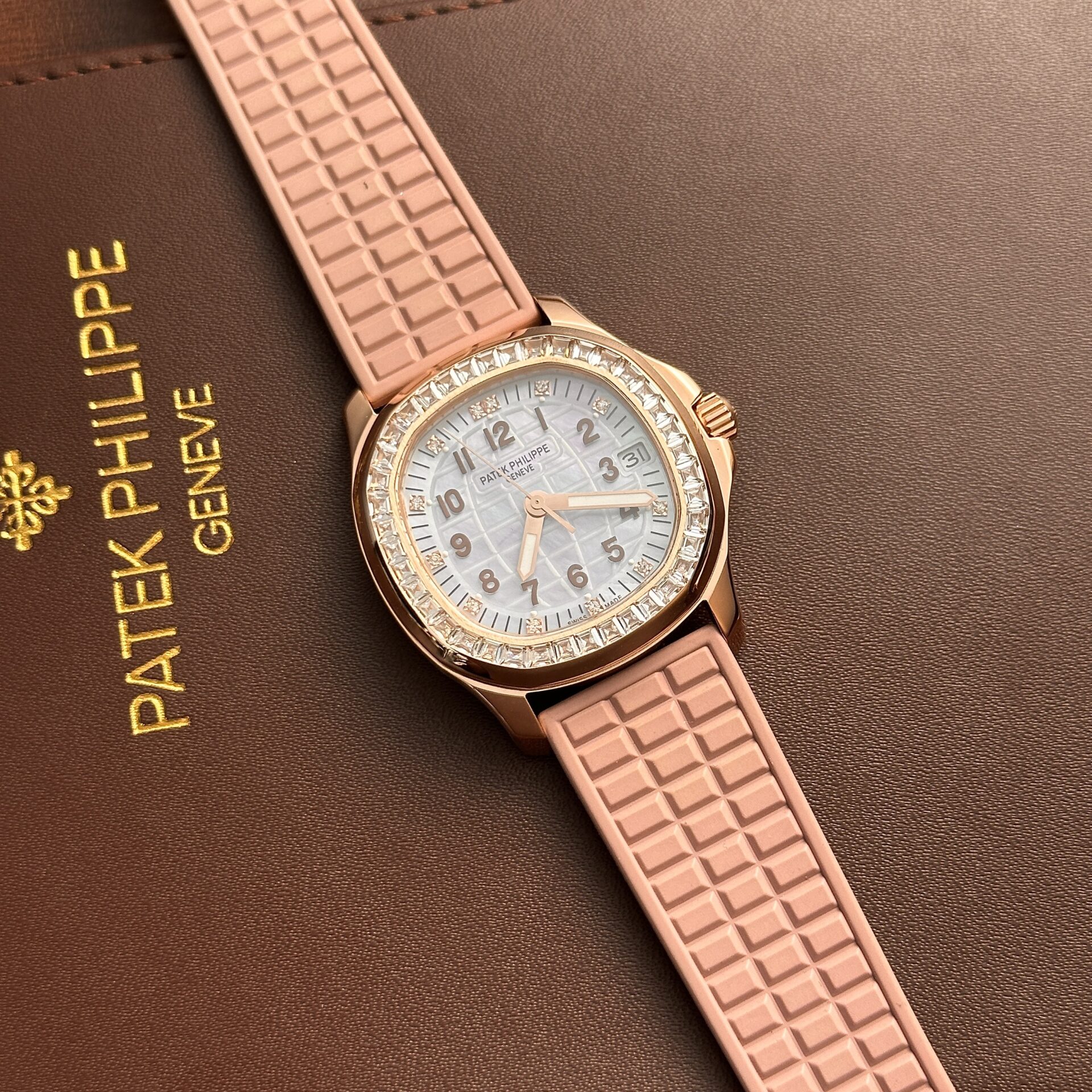replica Patek Philippe Replica Watch Aquanaut 5067 Dial Brown Custom Diamonds Moissanite 35.6mm WATCHES 1 