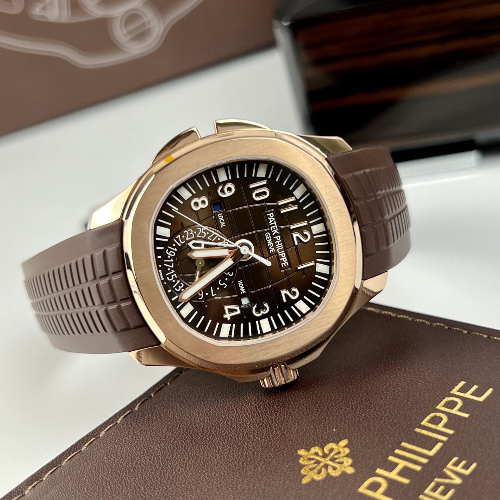 replica Patek Philippe Fake Watches Nautilus 7010 Womens Metal Wire 32mm WATCHES 1 