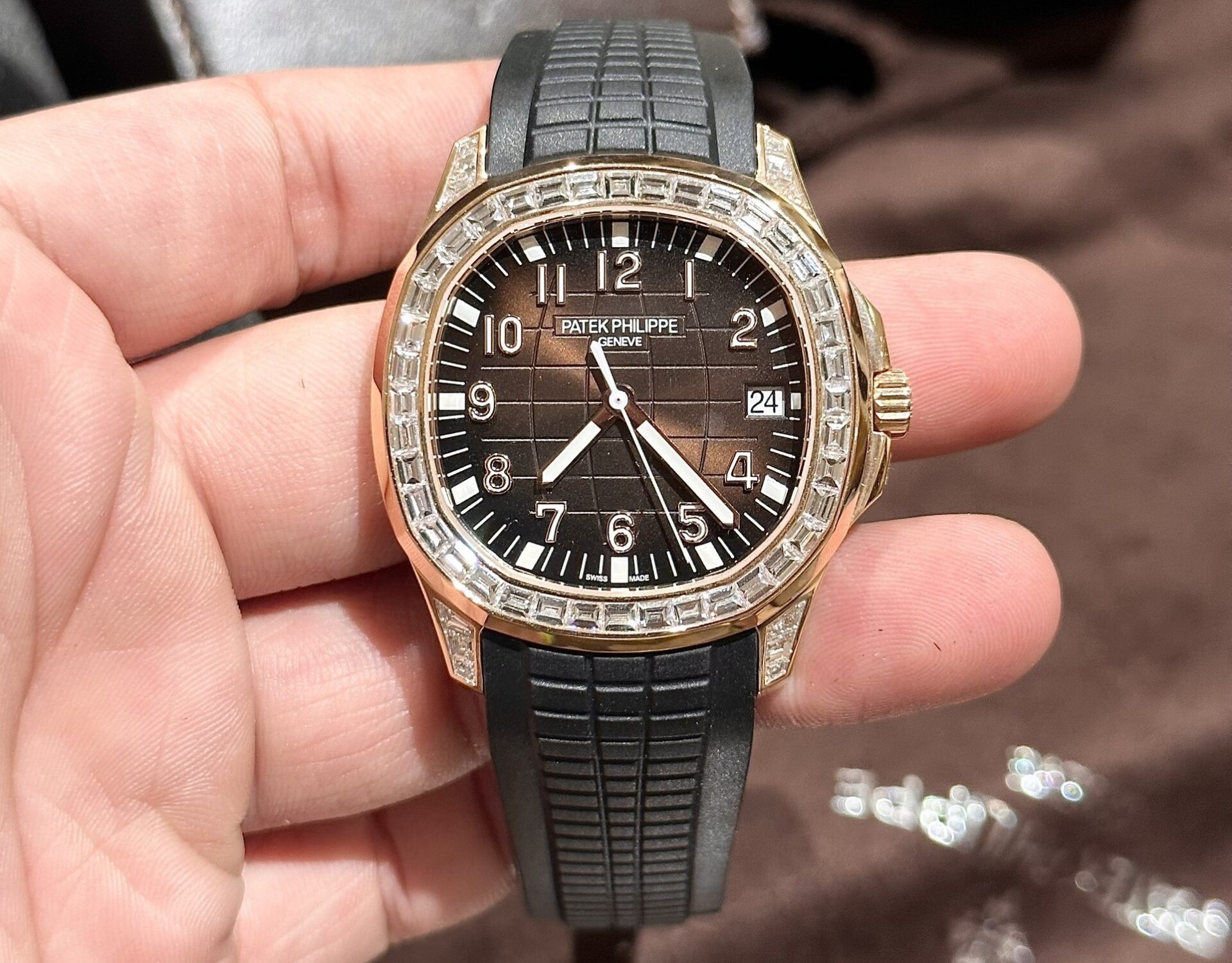 replica Patek Philippe Replica Watch Nautilus 7010 Rose Gold Womens 32mm WATCHES 1 