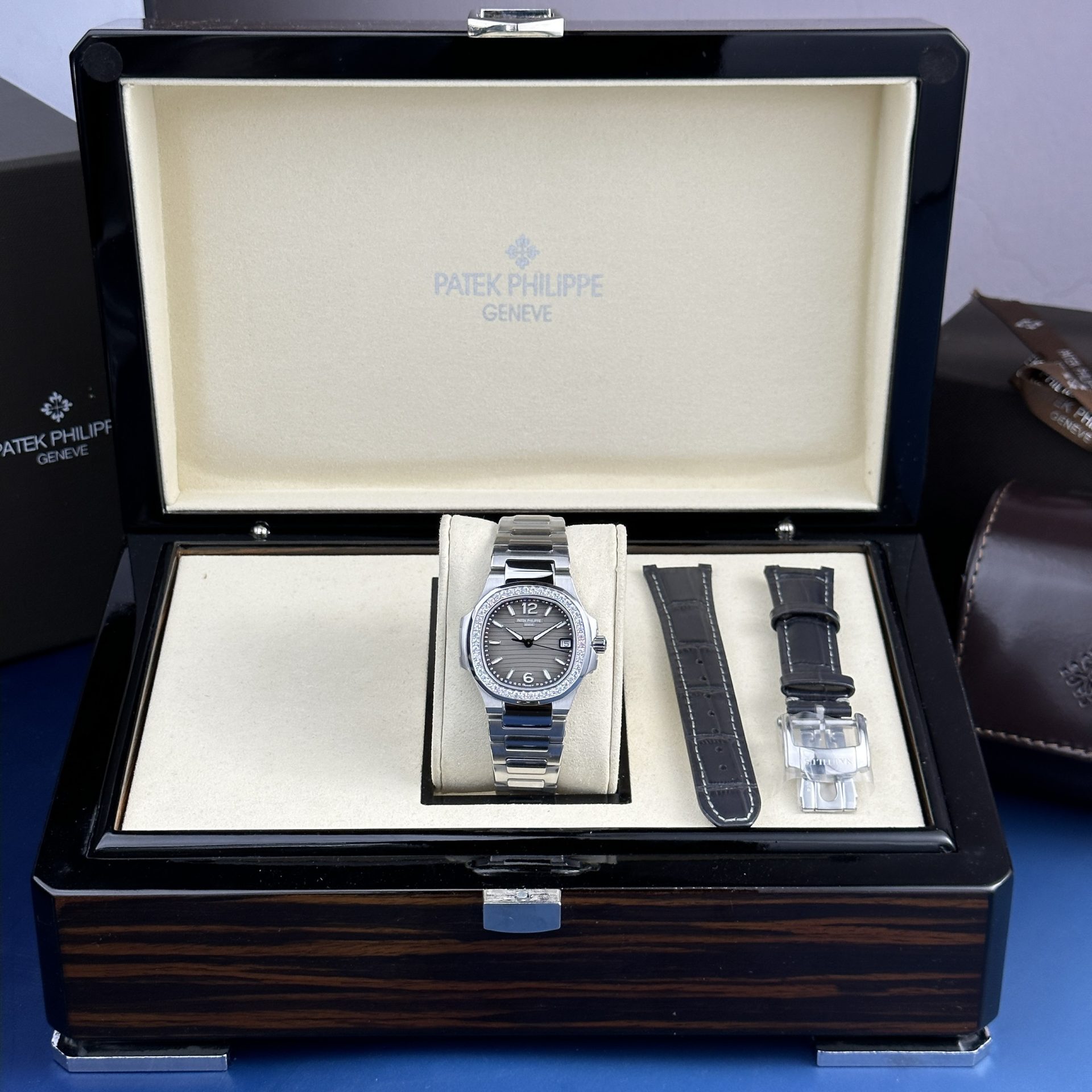 replica Patek Philippe Replica Watch Complications 5905G Dial Green 42mm WATCHES 1 