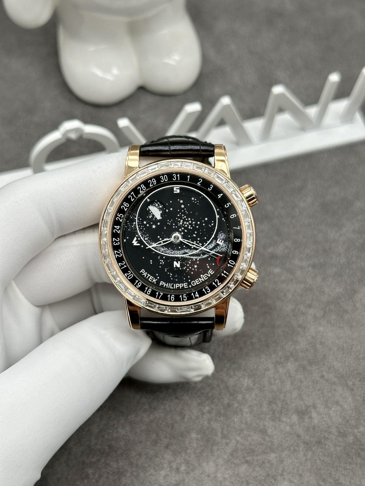 replica Patek Philippe Replica Watch Nautilus 5724R Gold Wrapped GR Factory 40mm WATCHES 1 