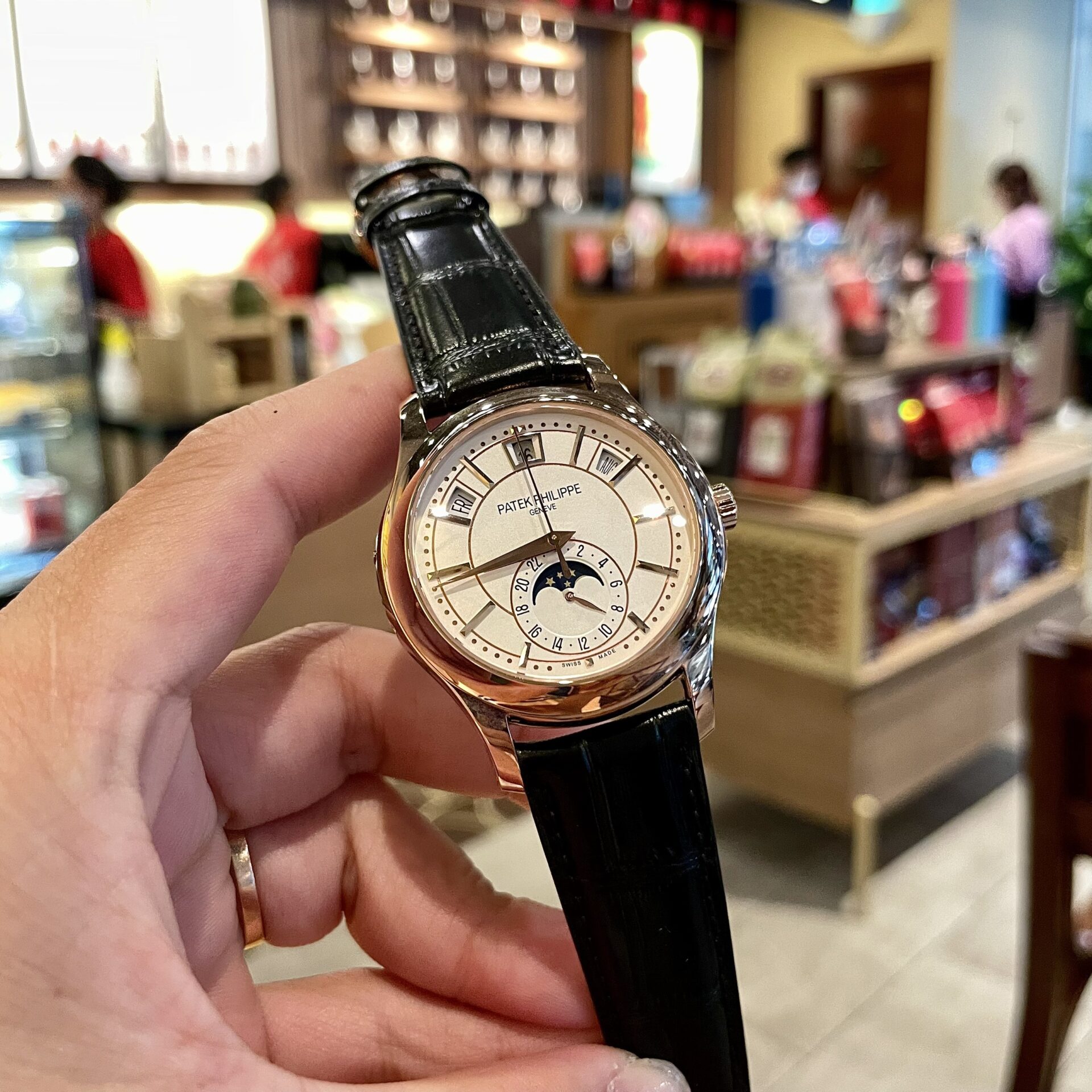replica Patek Philippe Best Replica Watch Nautilus 5719 Custom CVD Diamond And White Gold 40mm WATCHES 1 