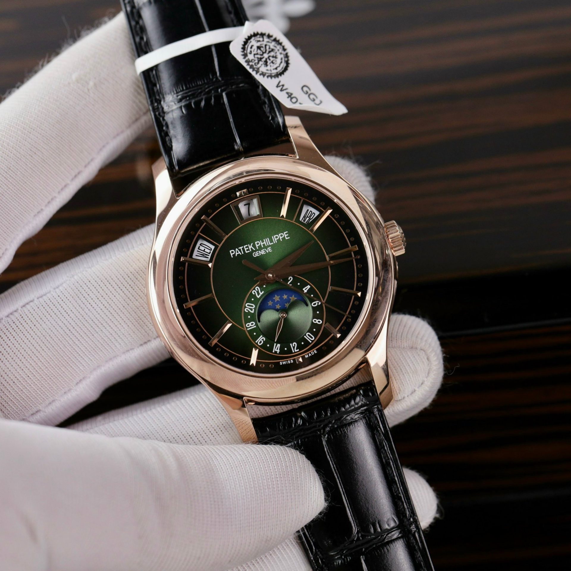 replica Patek Philippe Replica Watch Nautilus 7010 Rose Gold Womens 32mm WATCHES 1 