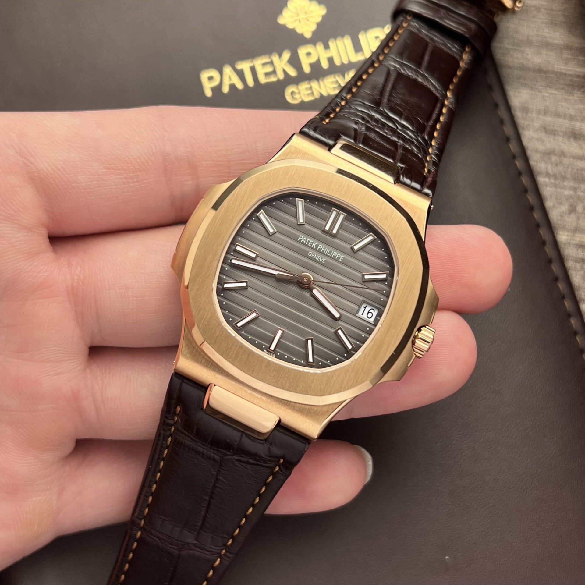 replica Patek Philippe Best Replica Watch Nautilus 5712R Brown Dial 18K Solid Gold 40mm WATCHES 1 