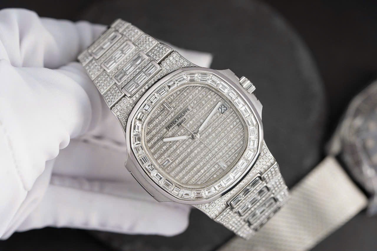 replica Patek Philippe Replica Watch Nautilus 5724R Gold Wrapped GR Factory 40mm WATCHES 1 