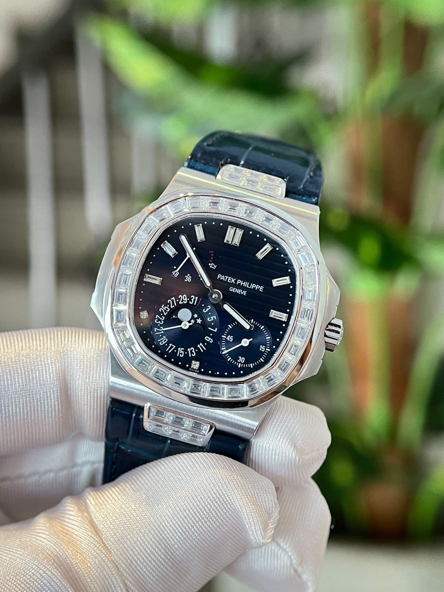 replica Patek Philippe Best Replica Watch Nautilus 5712 Custom Authentic Details 40mm WATCHES 1 